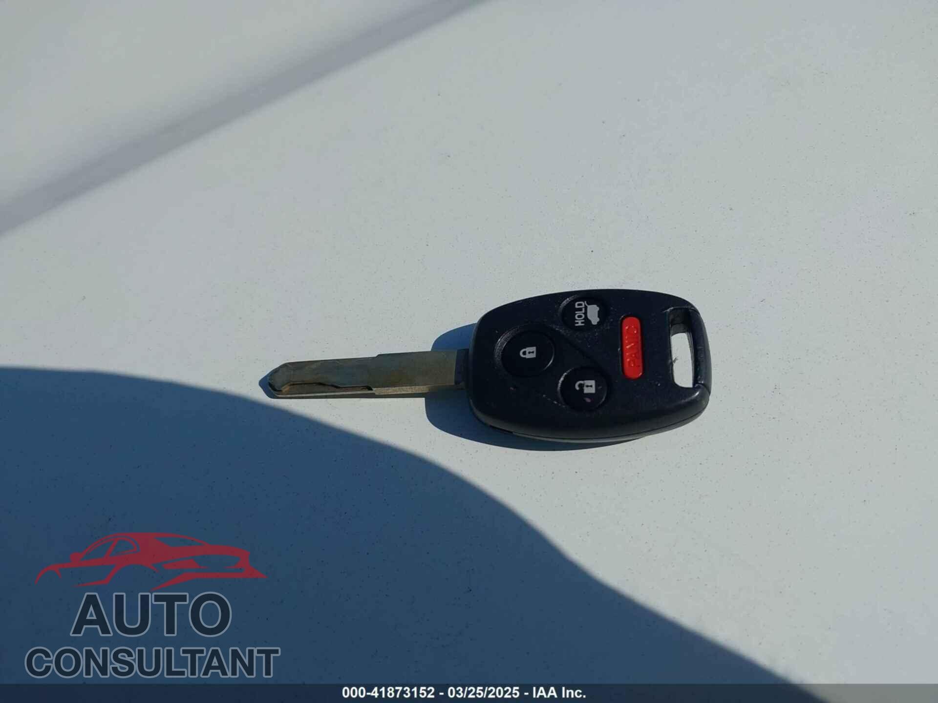 HONDA PILOT 2015 - 5FNYF4H56FB061663