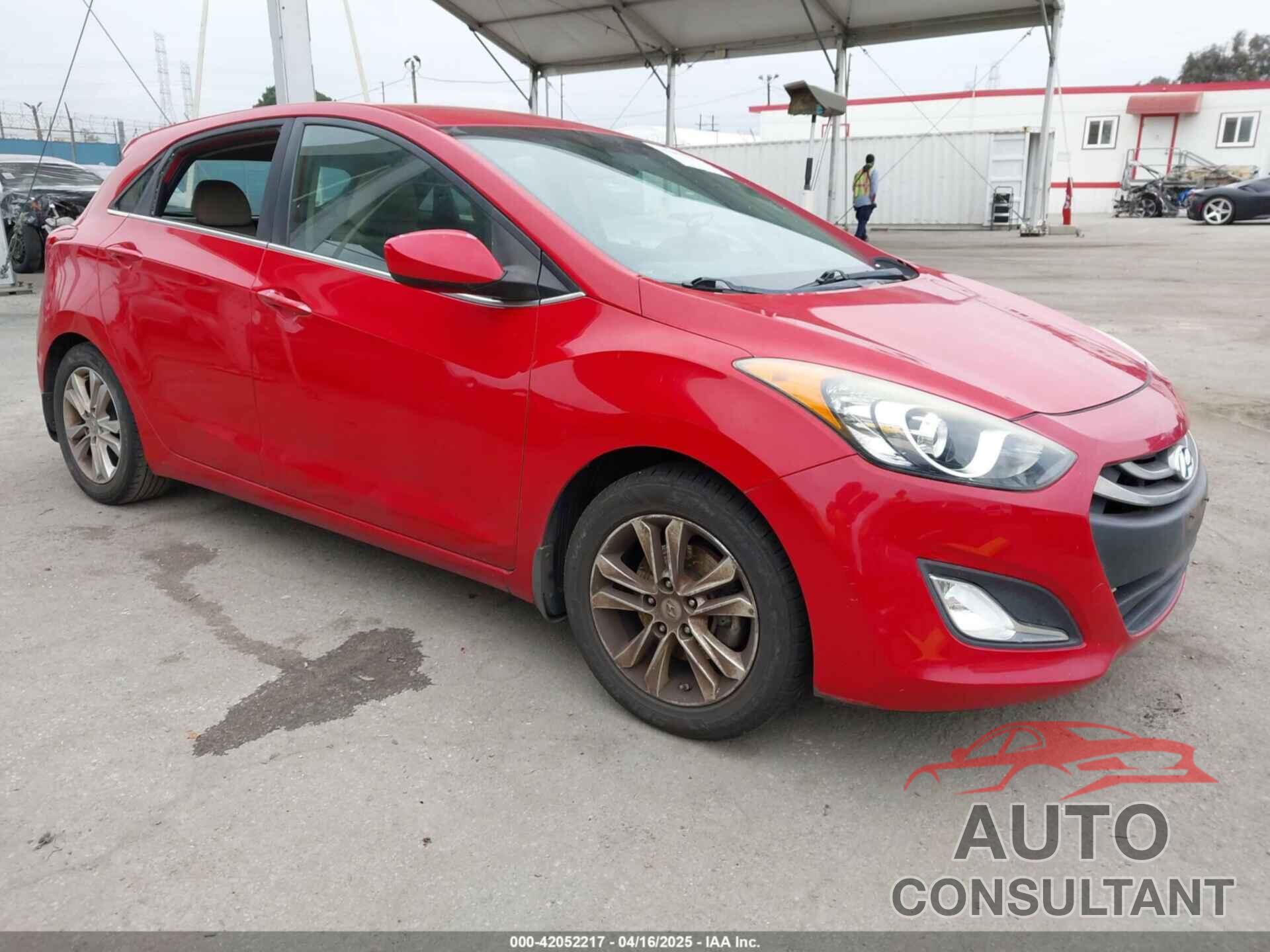 HYUNDAI ELANTRA GT 2013 - KMHD35LE0DU078575