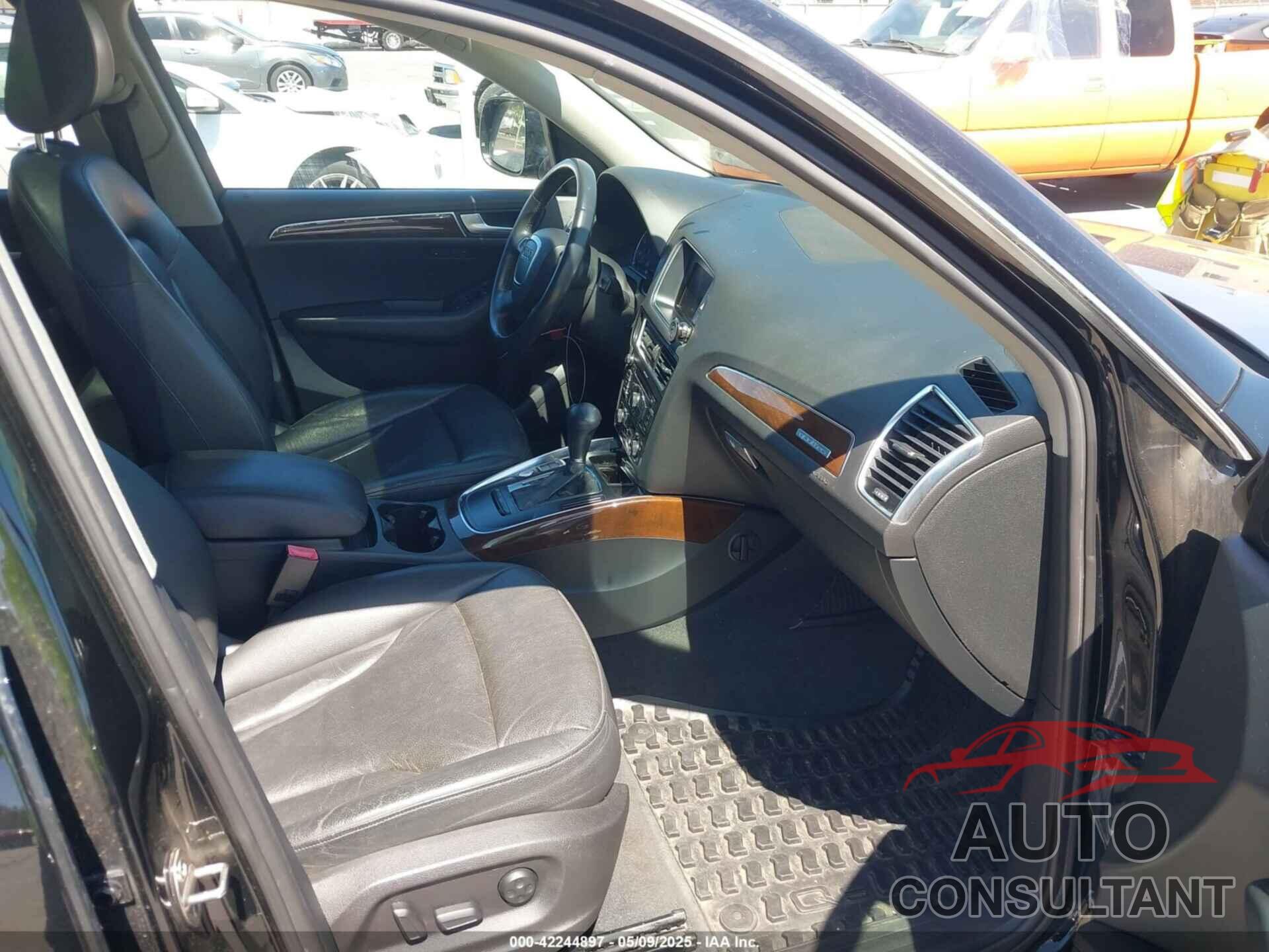 AUDI Q5 2012 - WA1LFAFP7CA138178