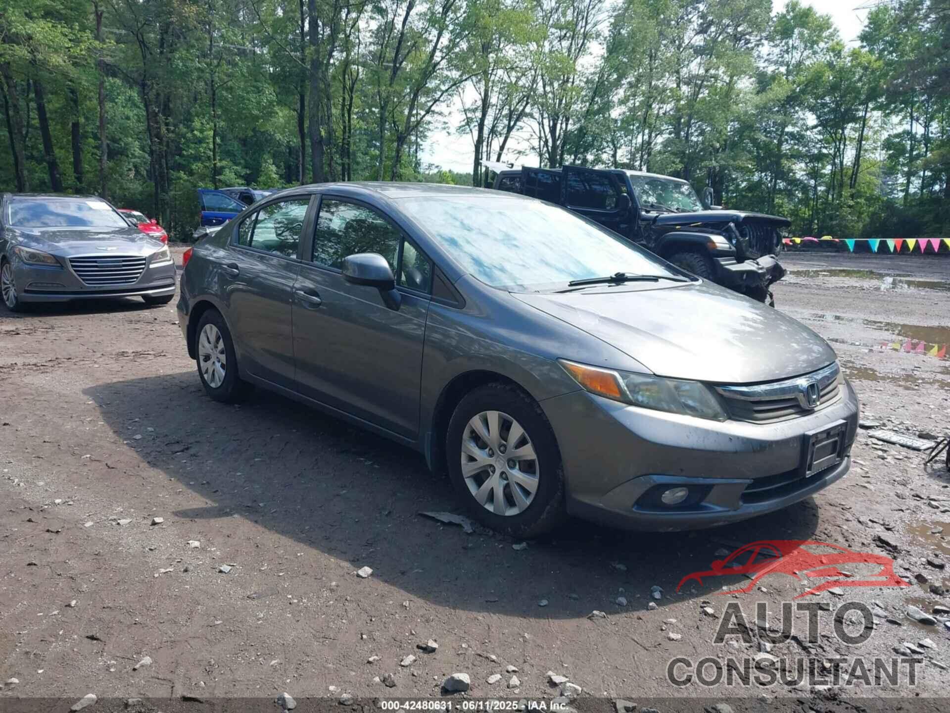 HONDA CIVIC 2012 - 2HGFB2F55CH573027