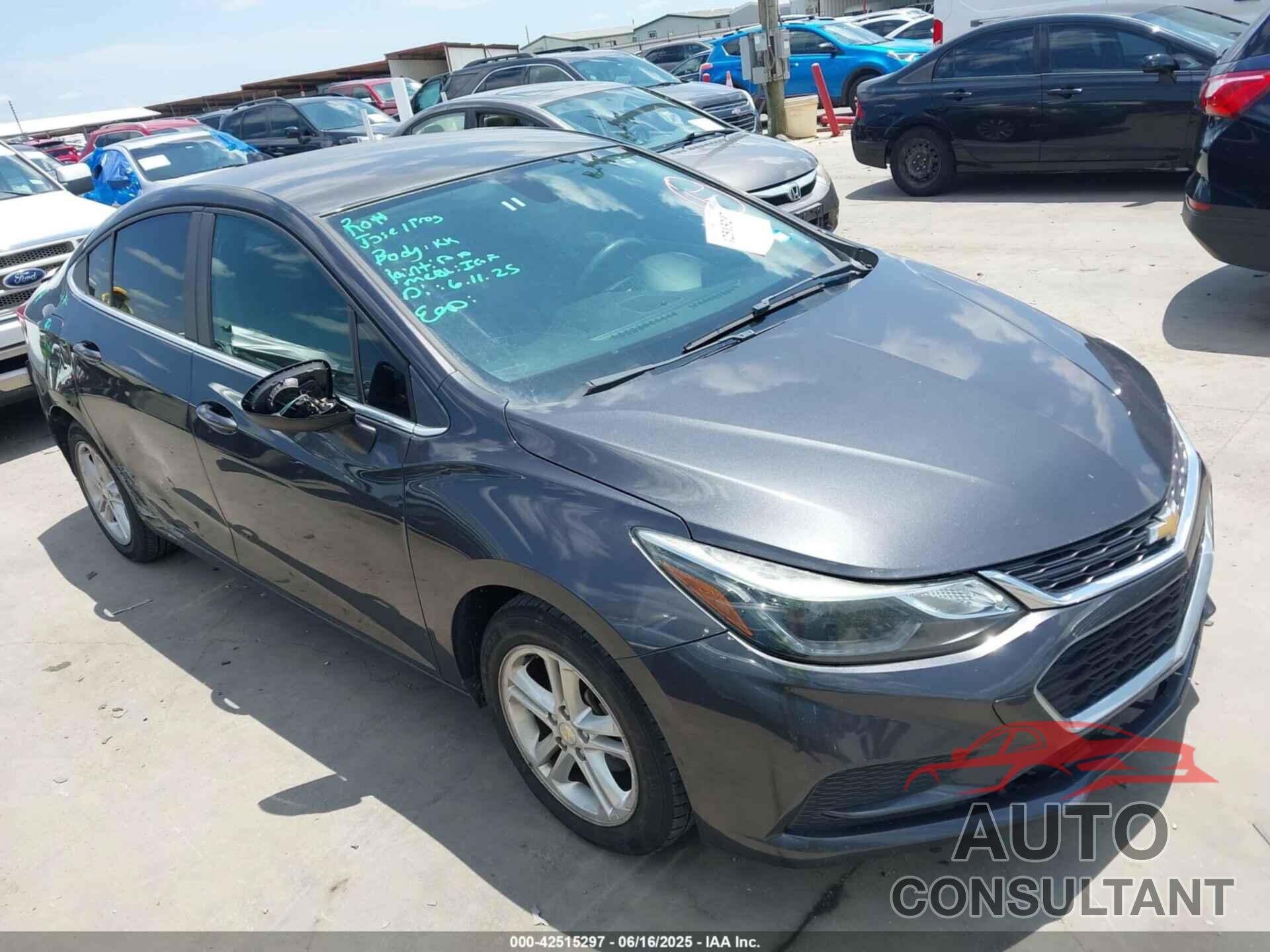 CHEVROLET CRUZE 2017 - 1G1BE5SM3H7210367