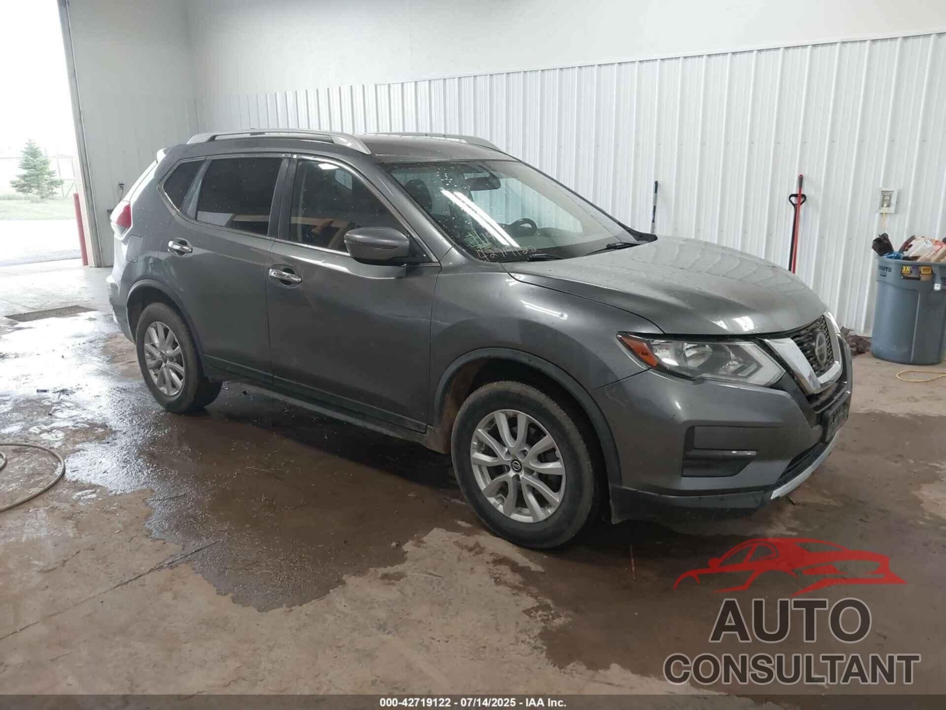 NISSAN ROGUE 2018 - JN8AT2MV5JW301296