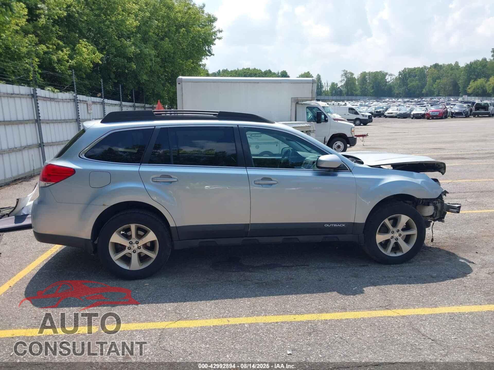 SUBARU OUTBACK 2013 - 4S4BRDLC8D2320006