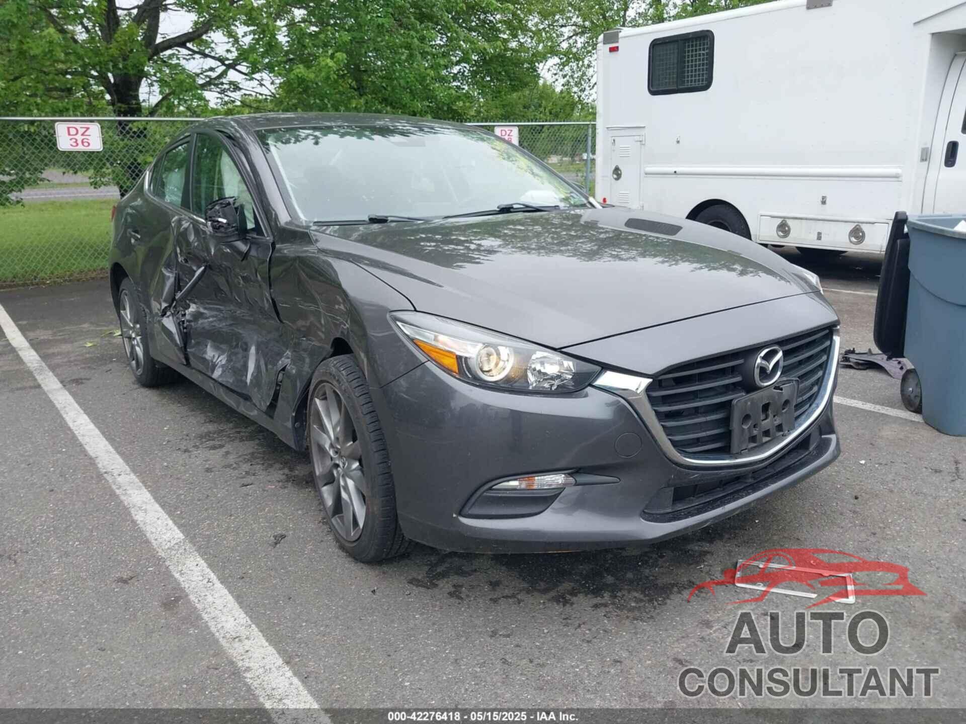 MAZDA MAZDA3 2018 - 3MZBN1V31JM268280