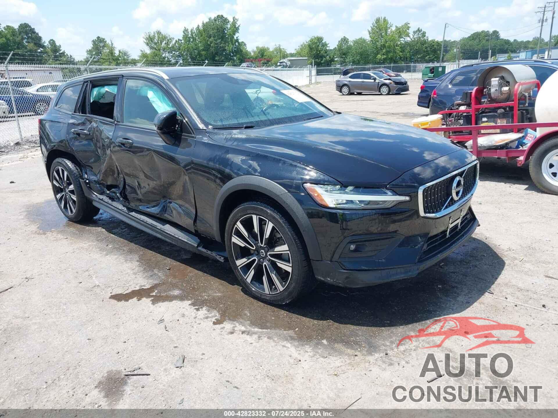 VOLVO V60 CROSS COUNTRY 2021 - YV4102WK3M1074020