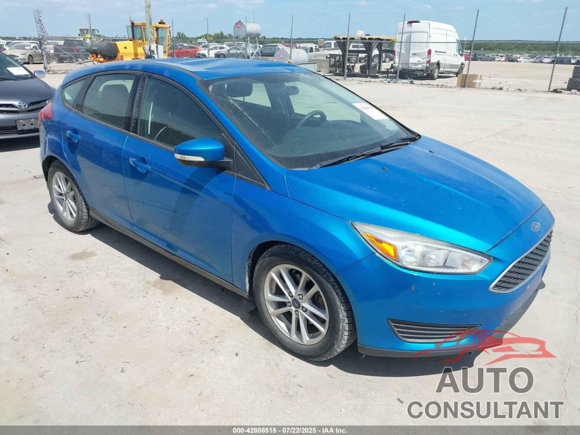 FORD FOCUS 2017 - 1FADP3K24HL231111