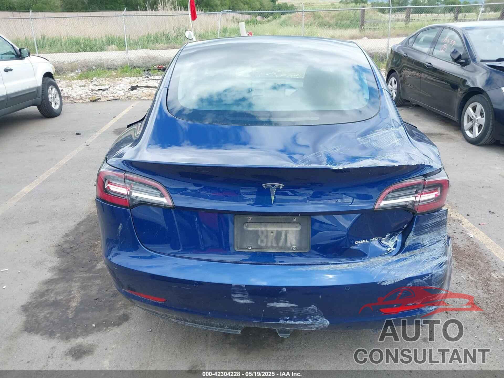 TESLA MODEL 3 2021 - 5YJ3E1EBXMF054945