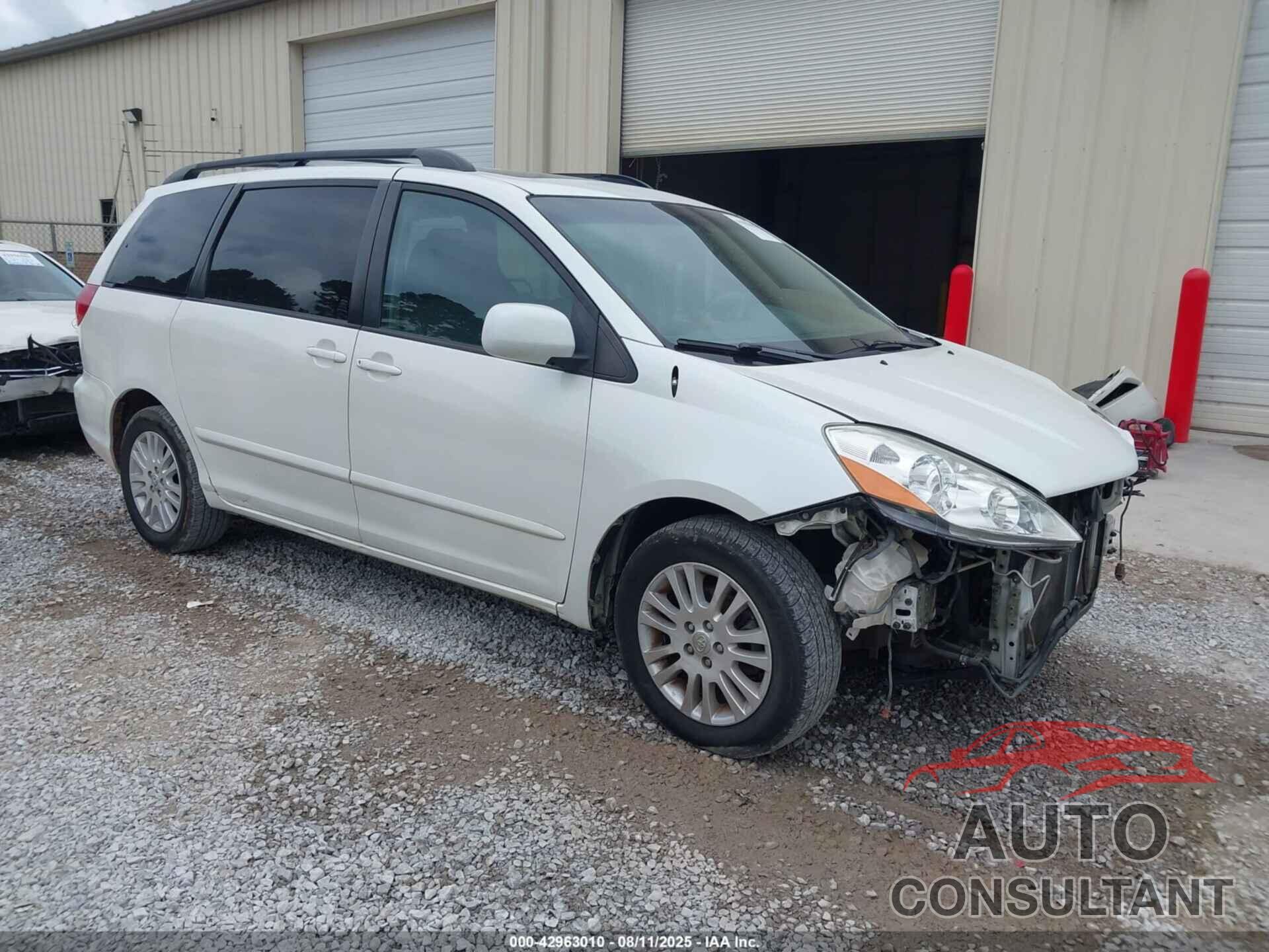 TOYOTA SIENNA 2010 - 5TDYK4CC6AS342674