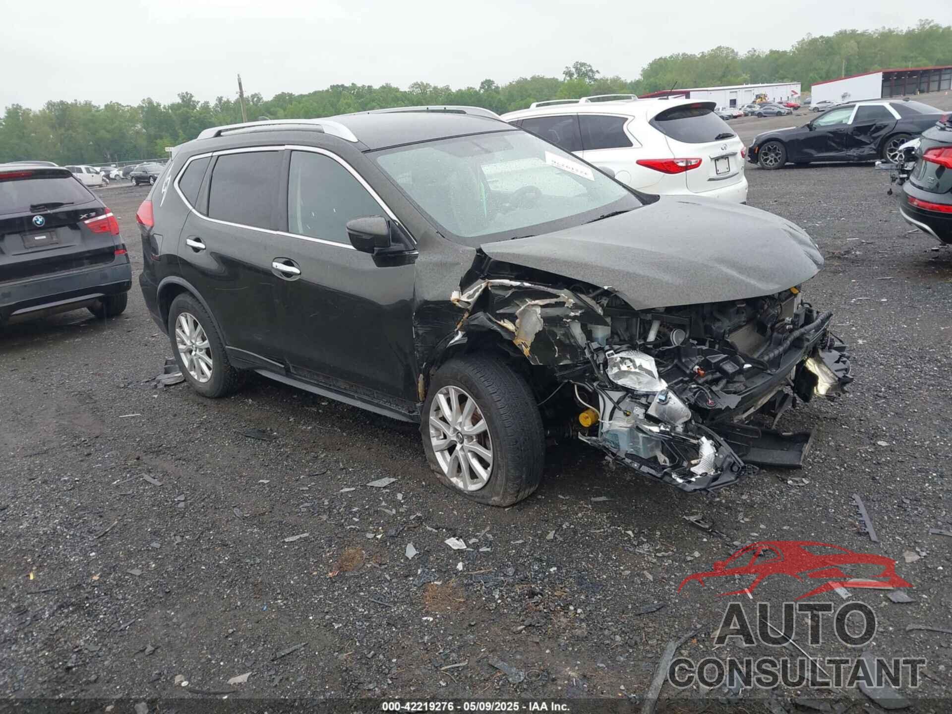 NISSAN ROGUE 2017 - JN8AT2MV2HW270440