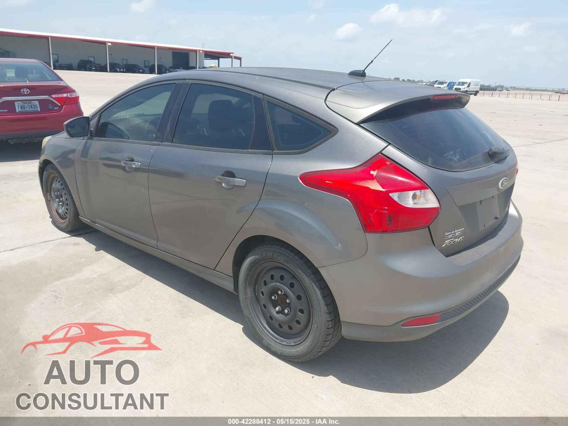 FORD FOCUS 2012 - 1FAHP3K20CL190373