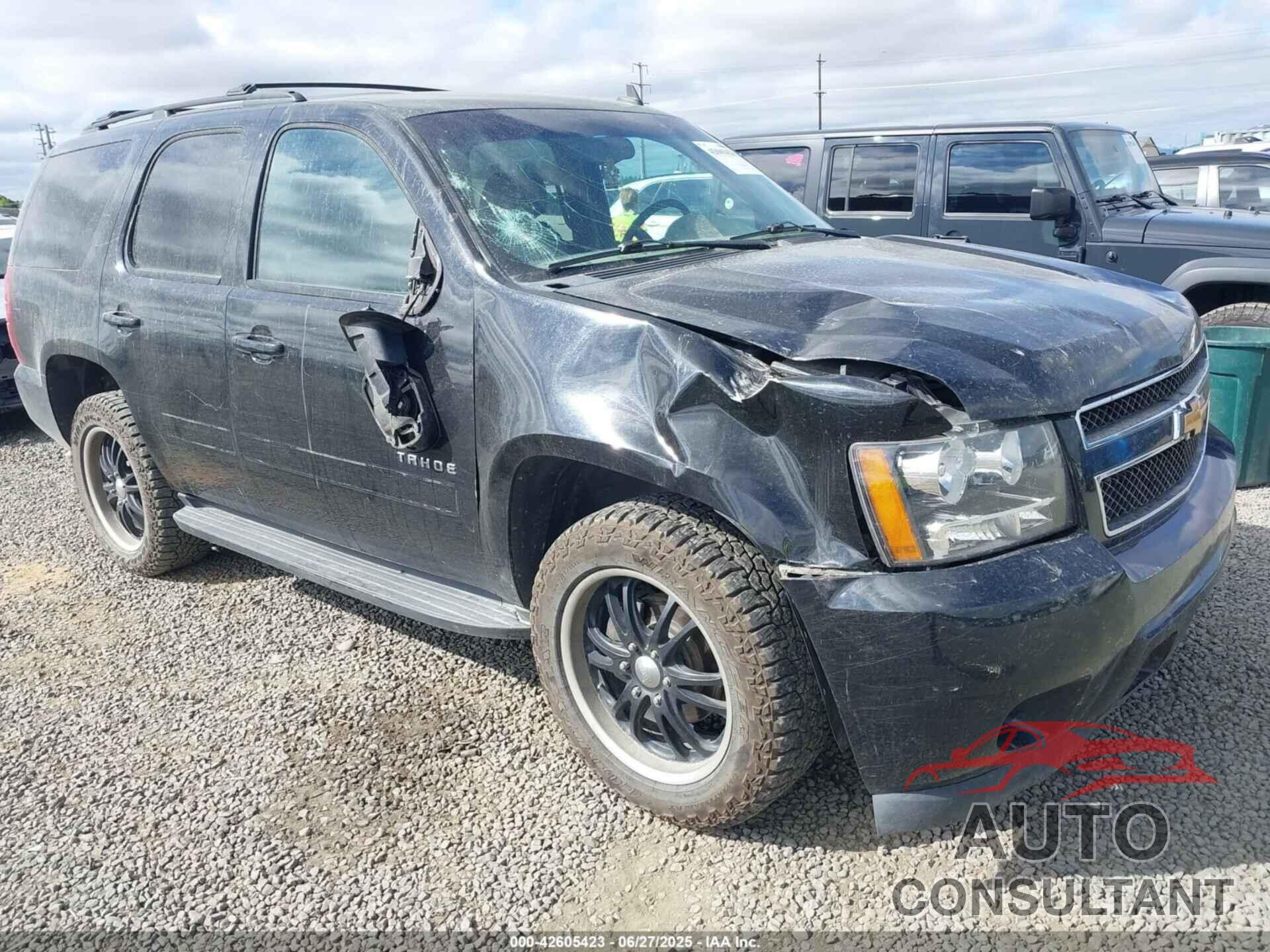 CHEVROLET TAHOE 2013 - 1GNSKAE09DR234776
