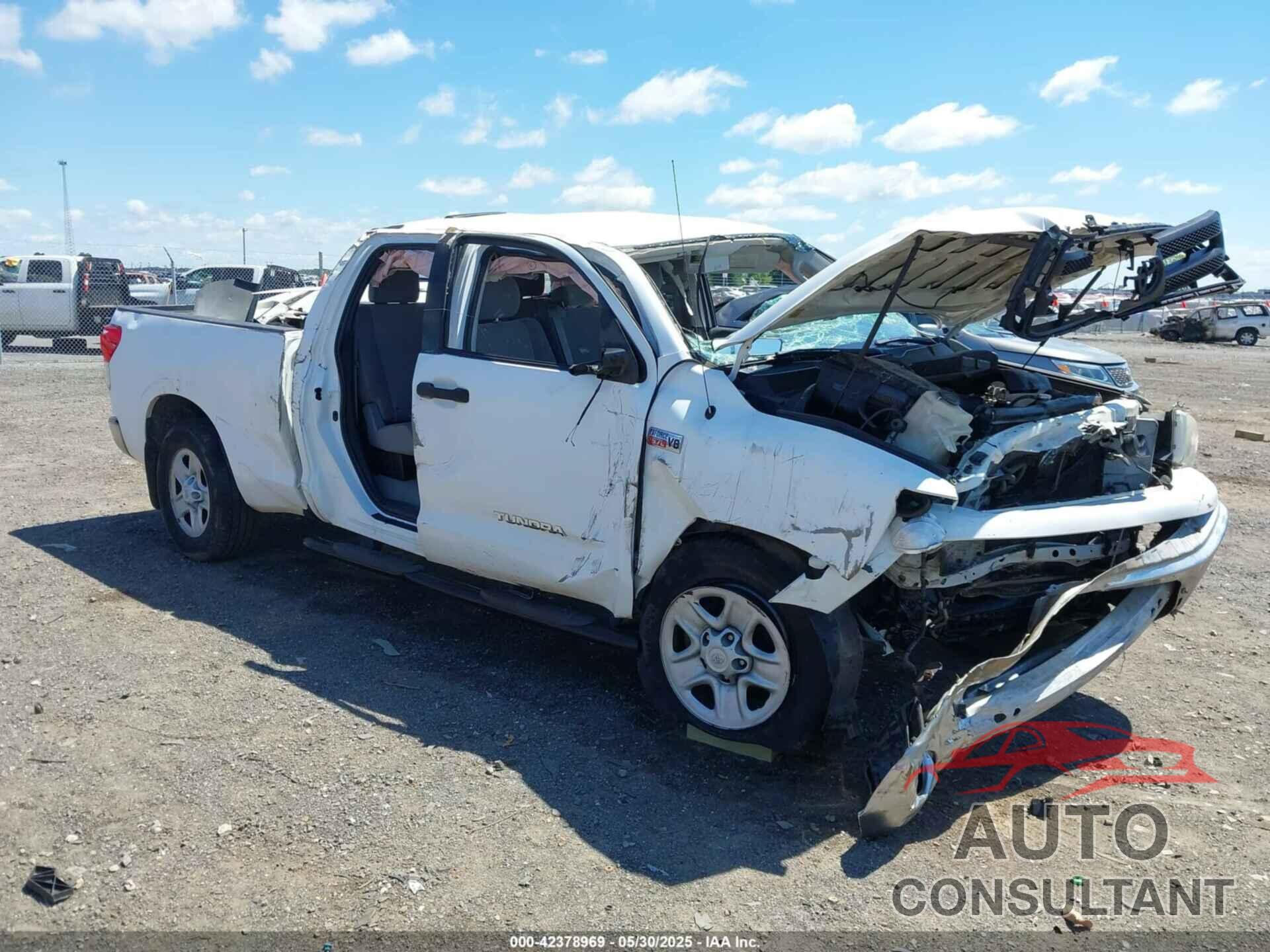 TOYOTA TUNDRA 2011 - 5TFUW5F13BX186852