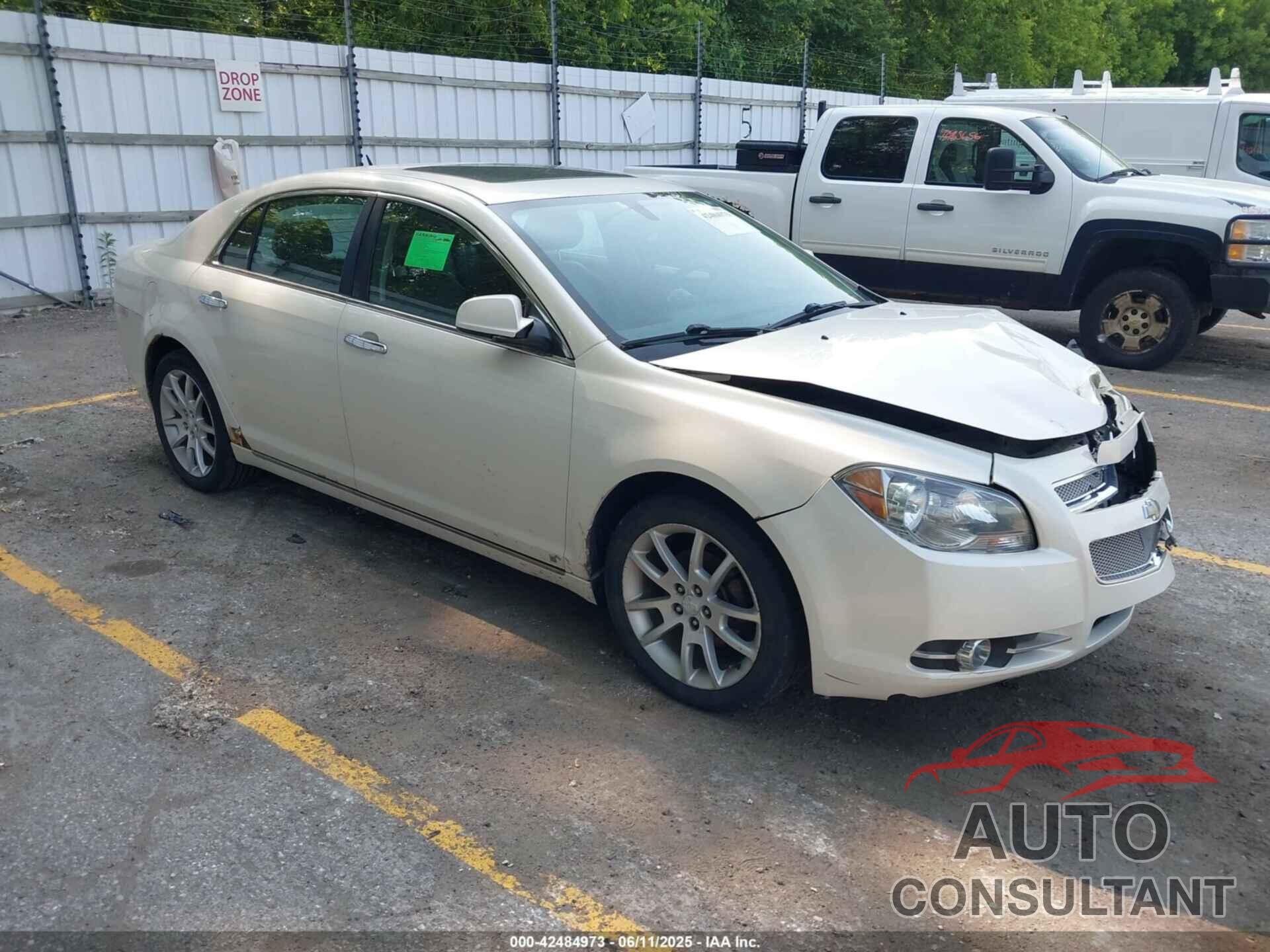 CHEVROLET MALIBU 2010 - 1G1ZE5EBXA4112646