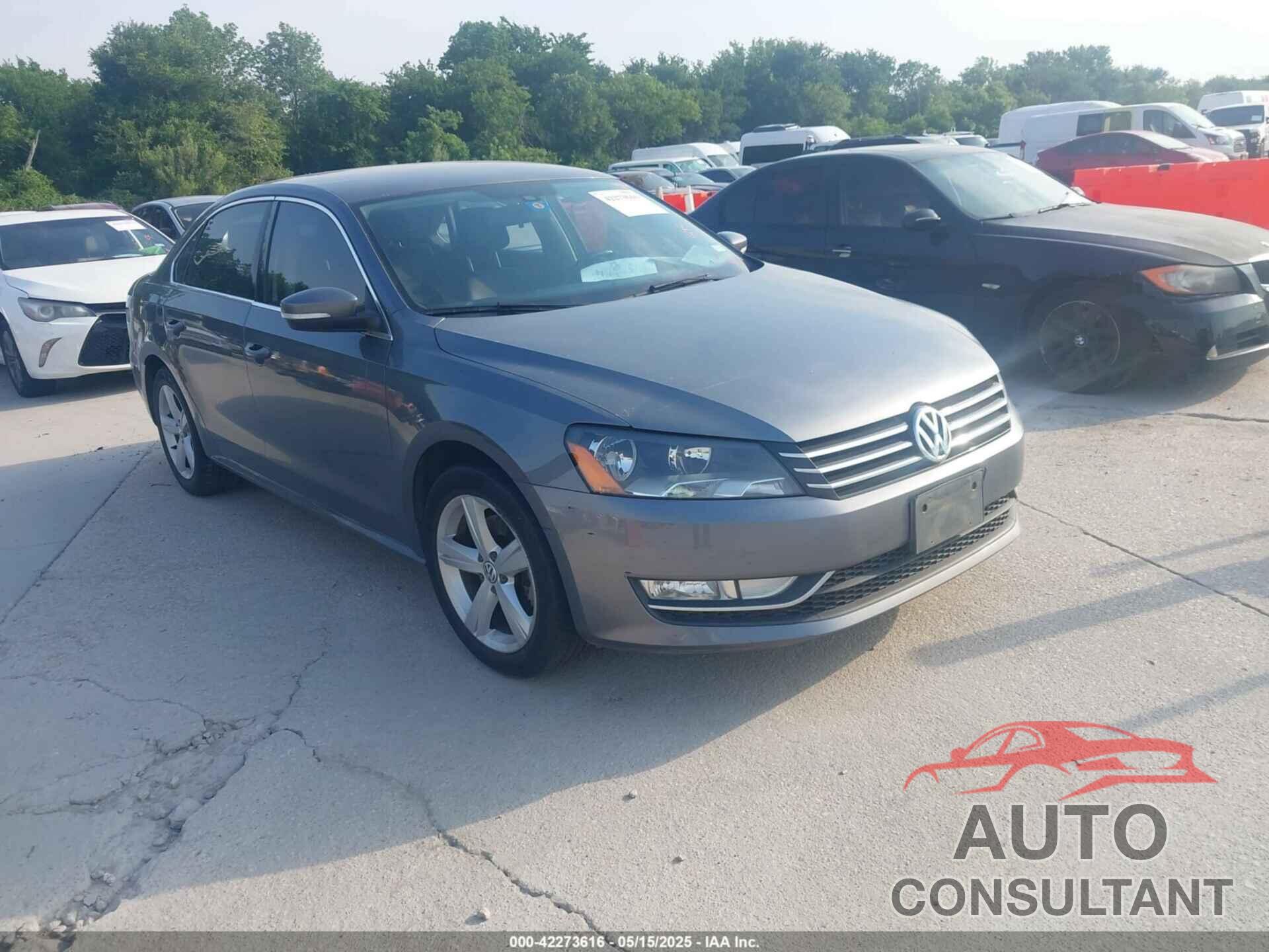 VOLKSWAGEN PASSAT 2015 - 1VWAS7A34FC090502
