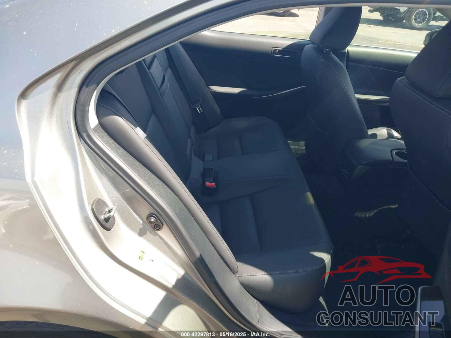 LEXUS IS 200T 2016 - JTHBA1D2XG5015303