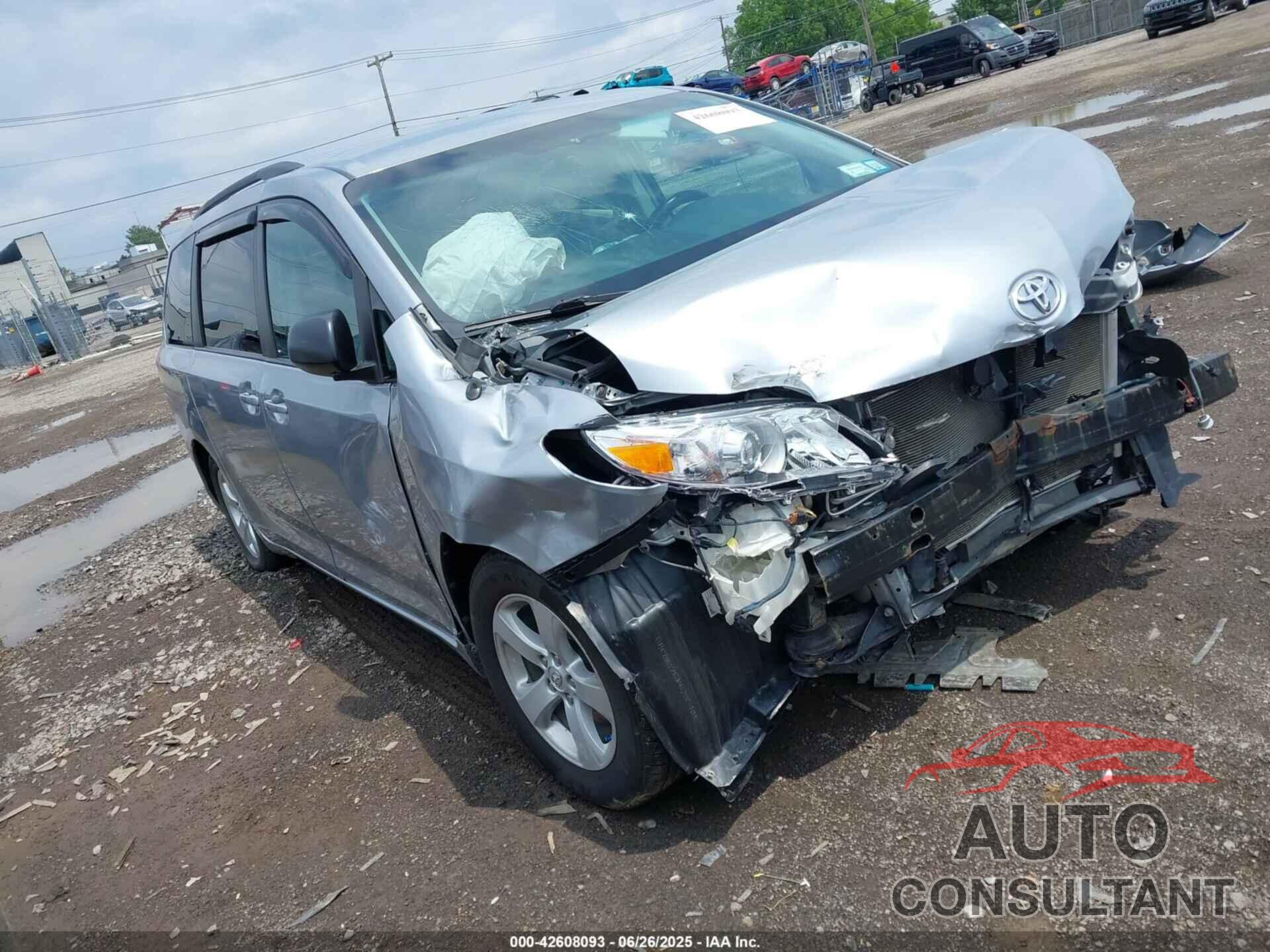 TOYOTA SIENNA 2014 - 5TDKK3DC1ES417060