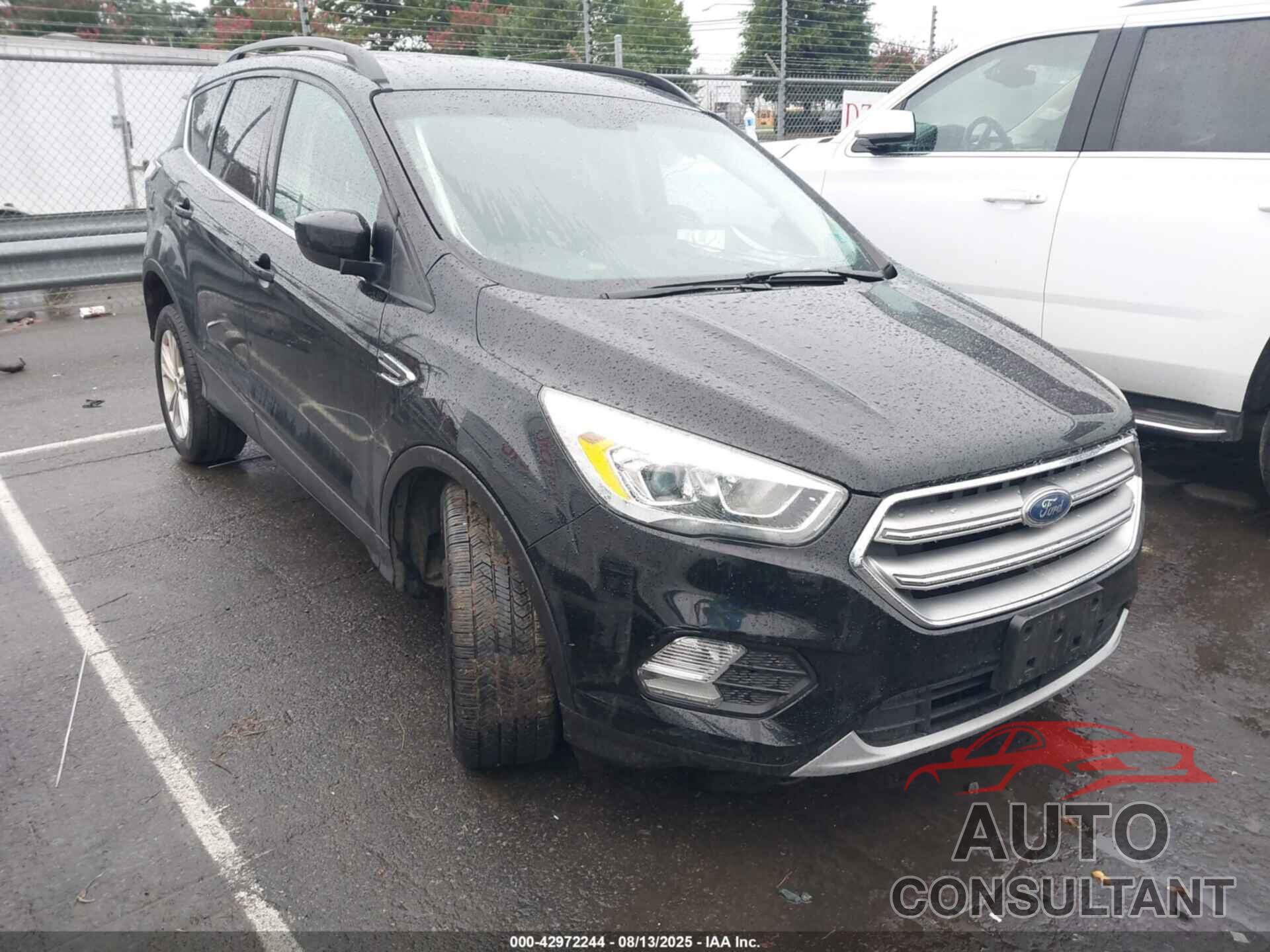 FORD ESCAPE 2017 - 1FMCU9GD7HUA80105