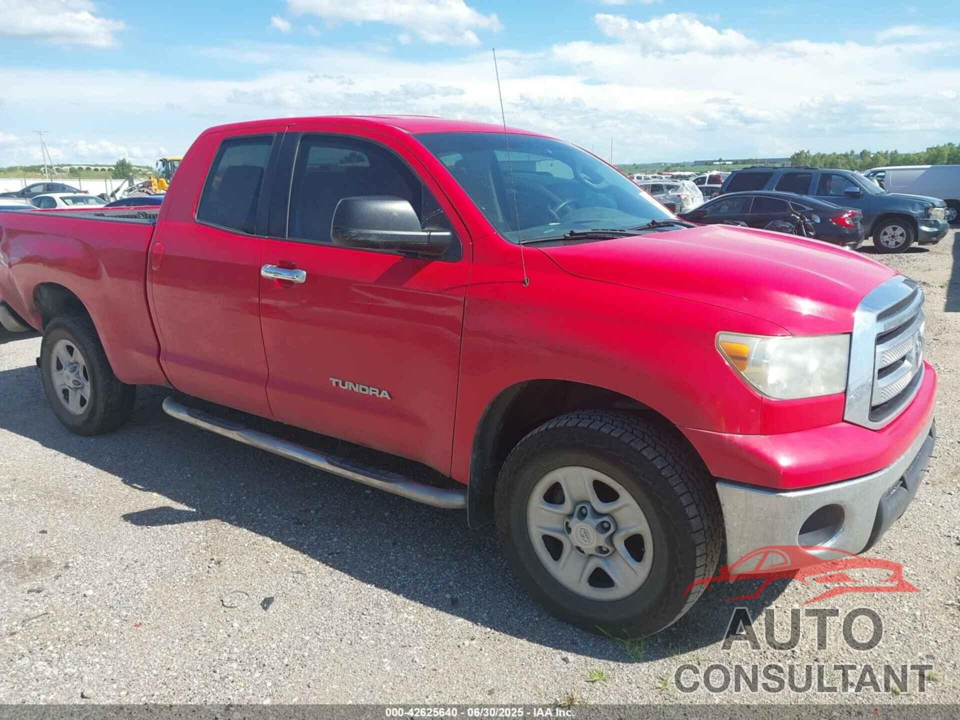 TOYOTA TUNDRA 2010 - 5TFUM5F17AX014554