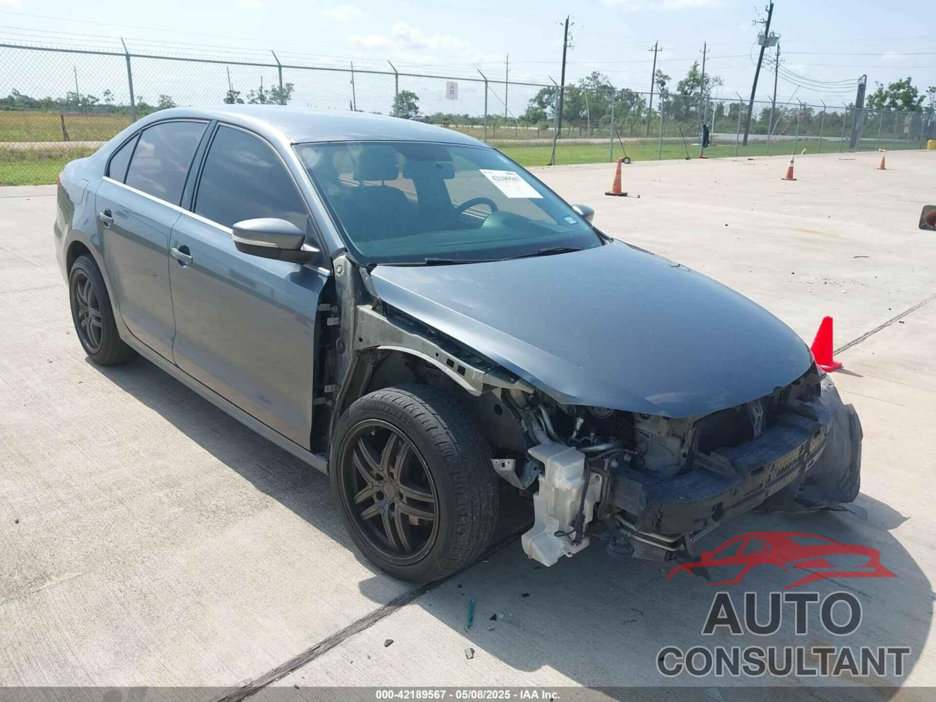 VOLKSWAGEN JETTA 2013 - 3VWDP7AJ7DM405611