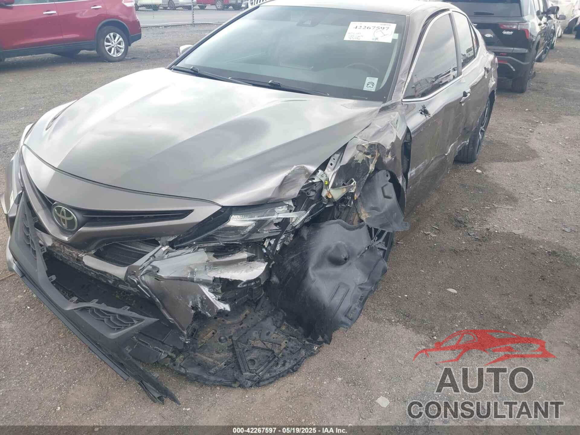 TOYOTA CAMRY 2023 - 4T1G11AK8PU798523