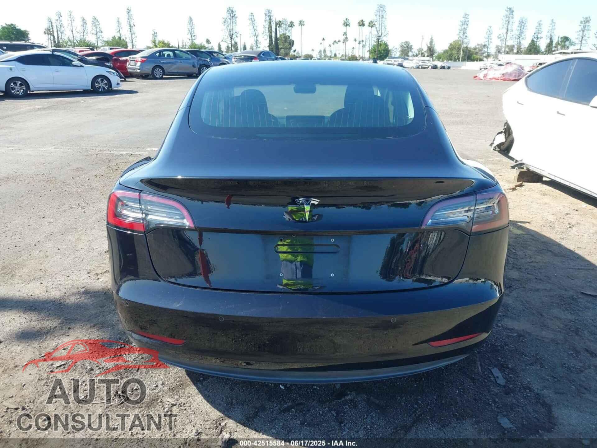 TESLA MODEL 3 2018 - 5YJ3E1EA9JF071237