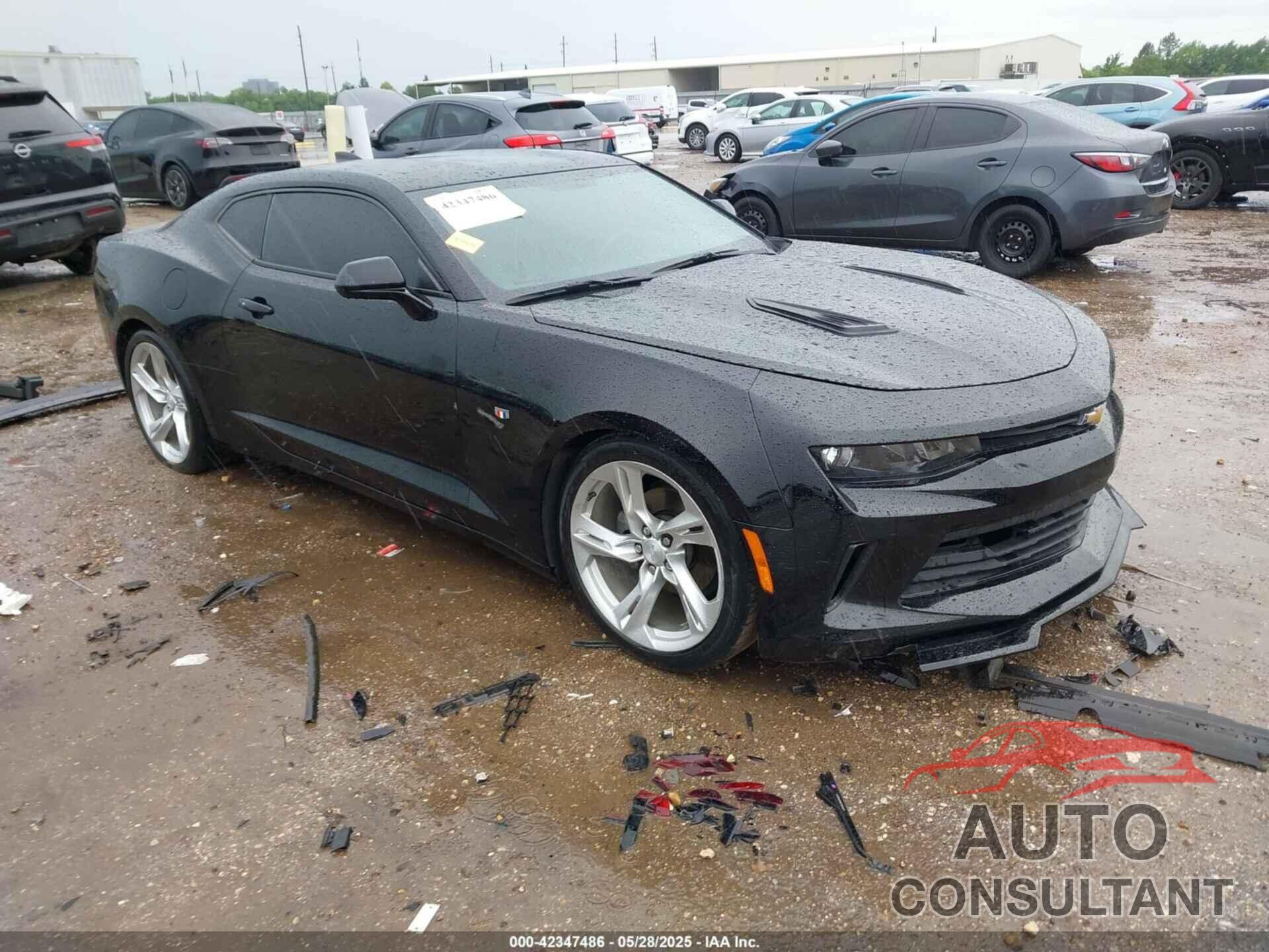 CHEVROLET CAMARO 2018 - 1G1FB1RX3J0122274