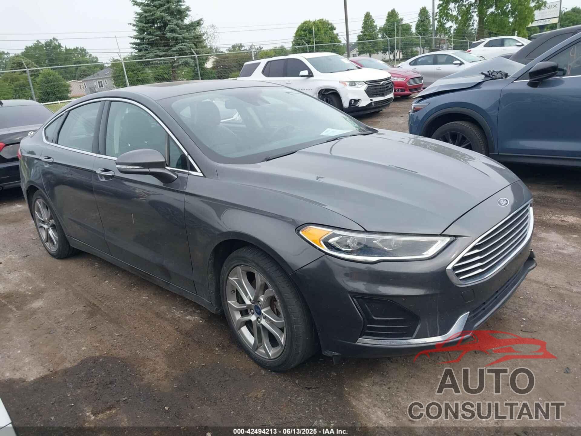 FORD FUSION 2019 - 3FA6P0CD5KR180136