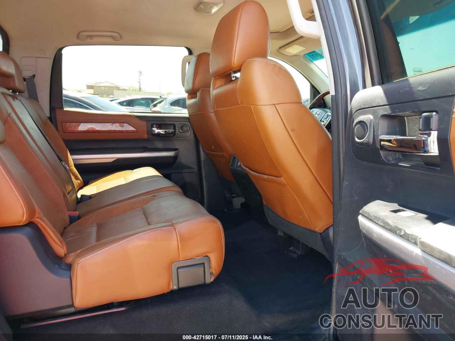 TOYOTA TUNDRA 2016 - 5TFAW5F15GX542034