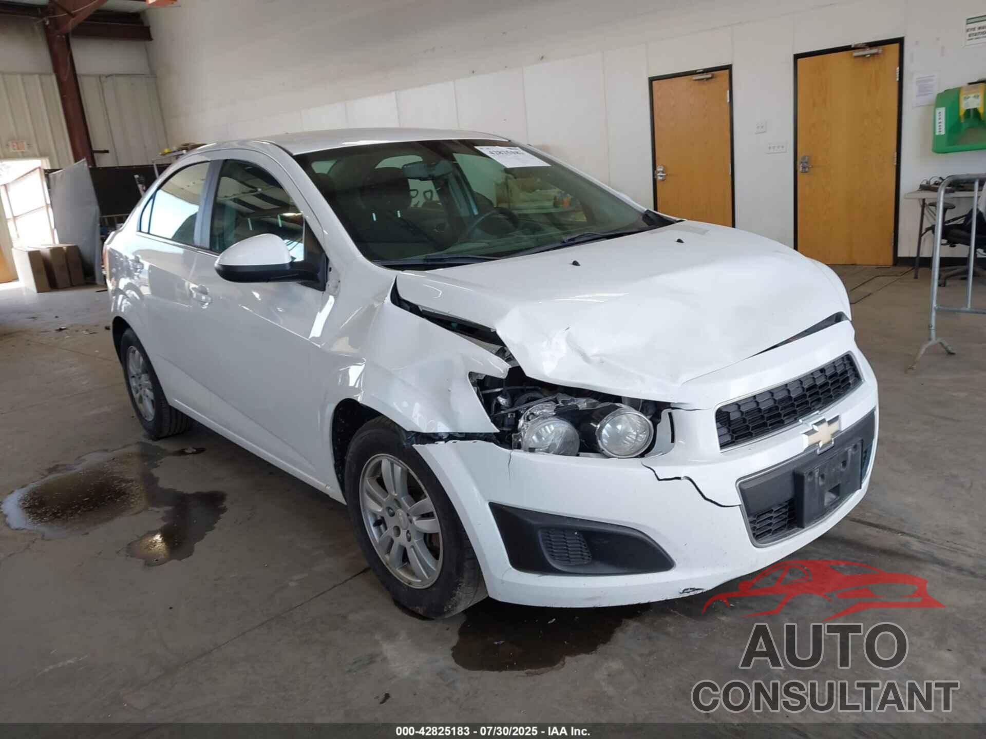 CHEVROLET SONIC 2014 - 1G1JC5SH0E4173473