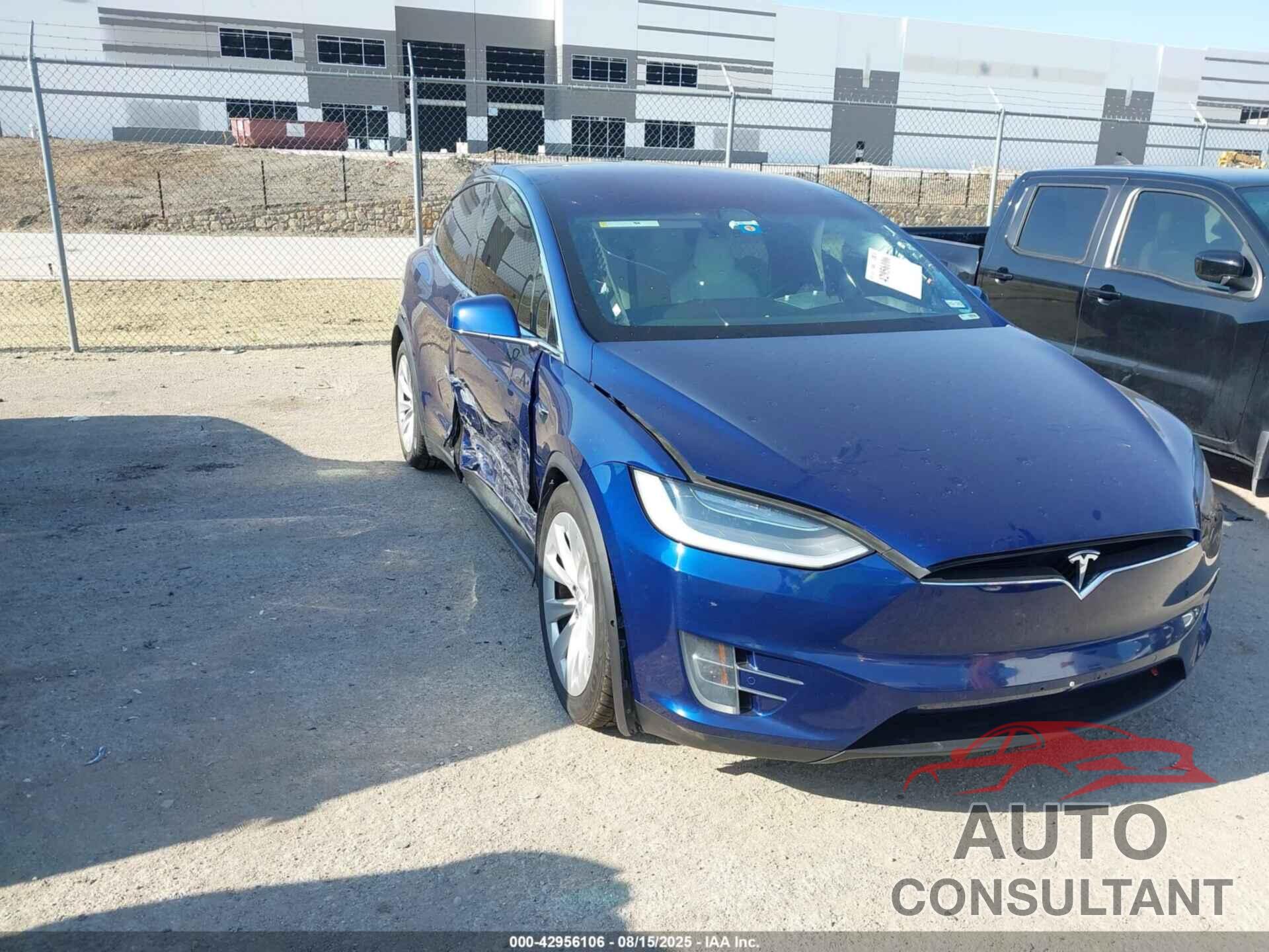 TESLA MODEL X 2019 - 5YJXCAE29KF196871