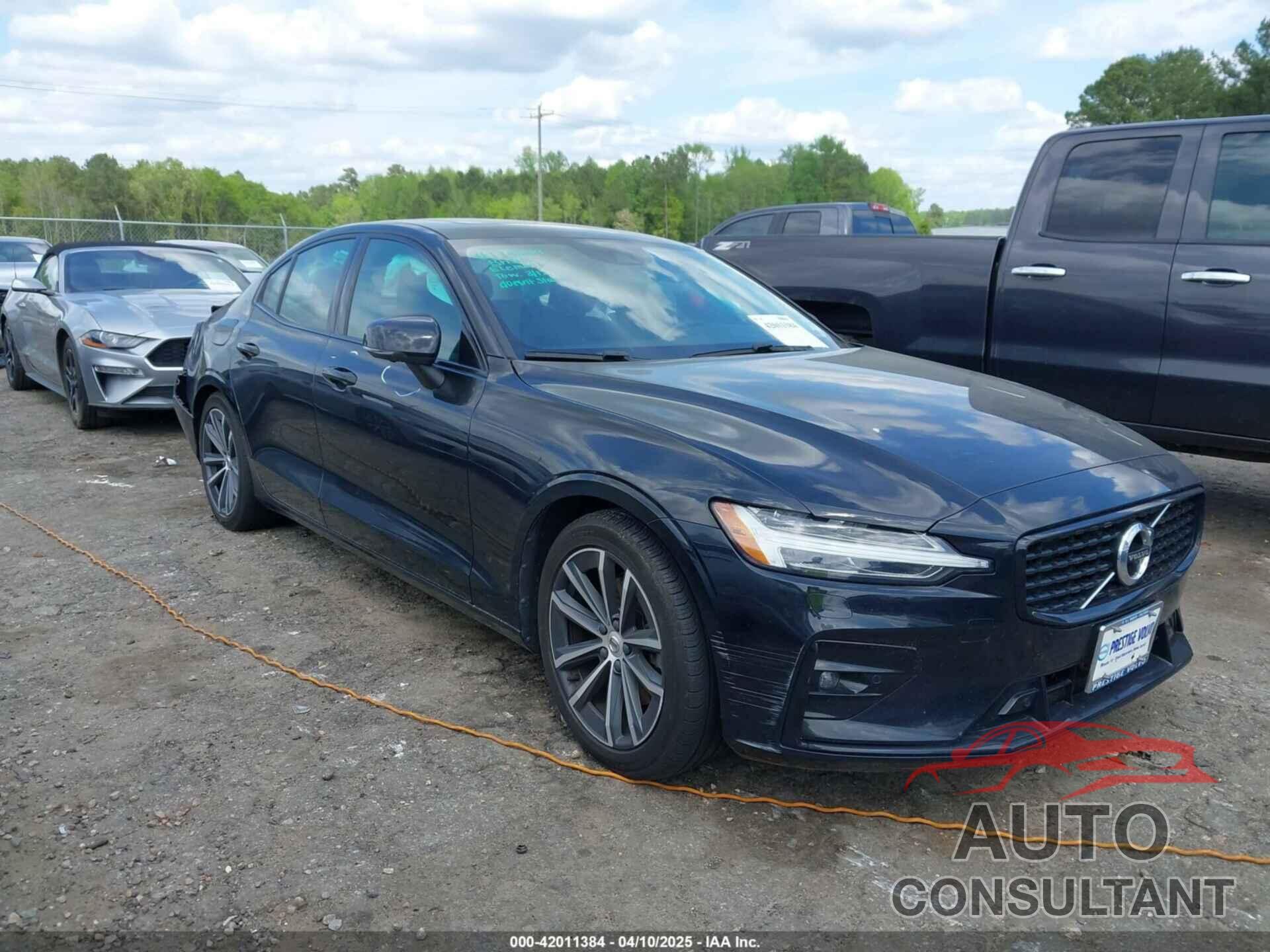 VOLVO S60 2022 - 7JRL12TZ5NG192483