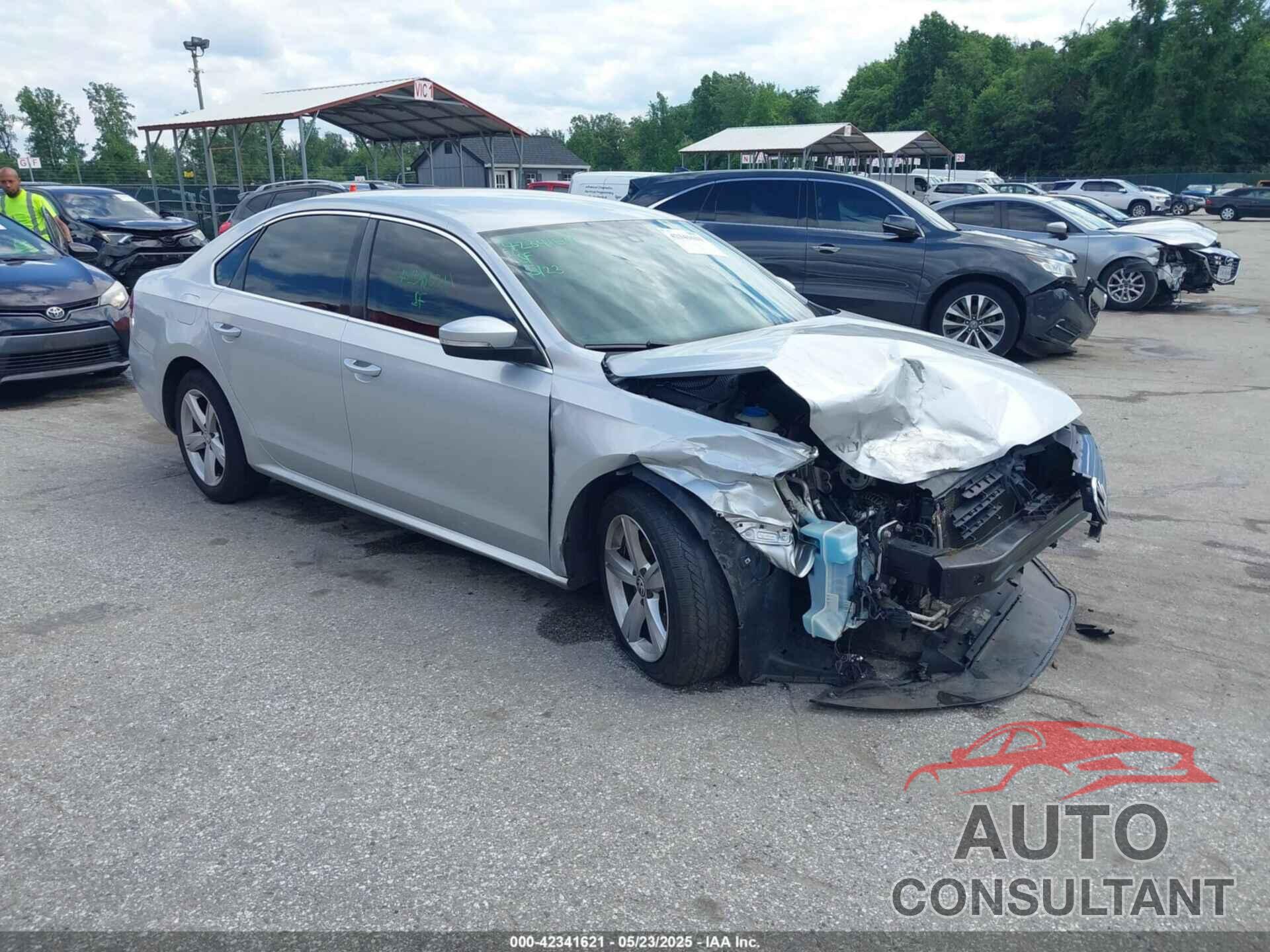 VOLKSWAGEN PASSAT 2013 - 1VWBP7A38DC123553