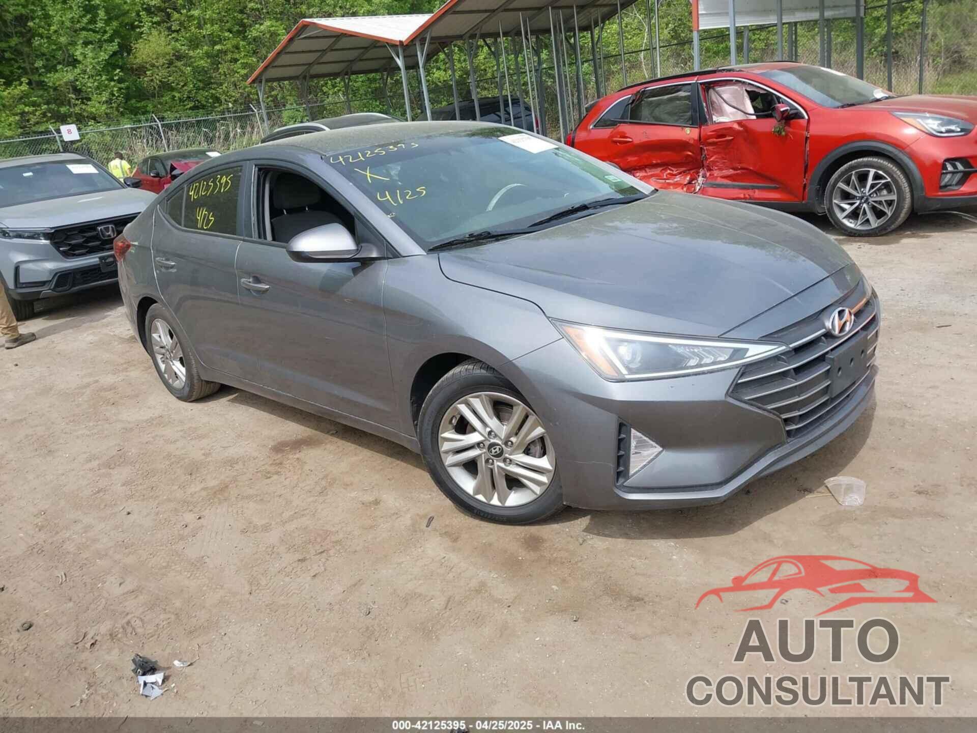 HYUNDAI ELANTRA 2019 - 5NPD84LF3KH433674