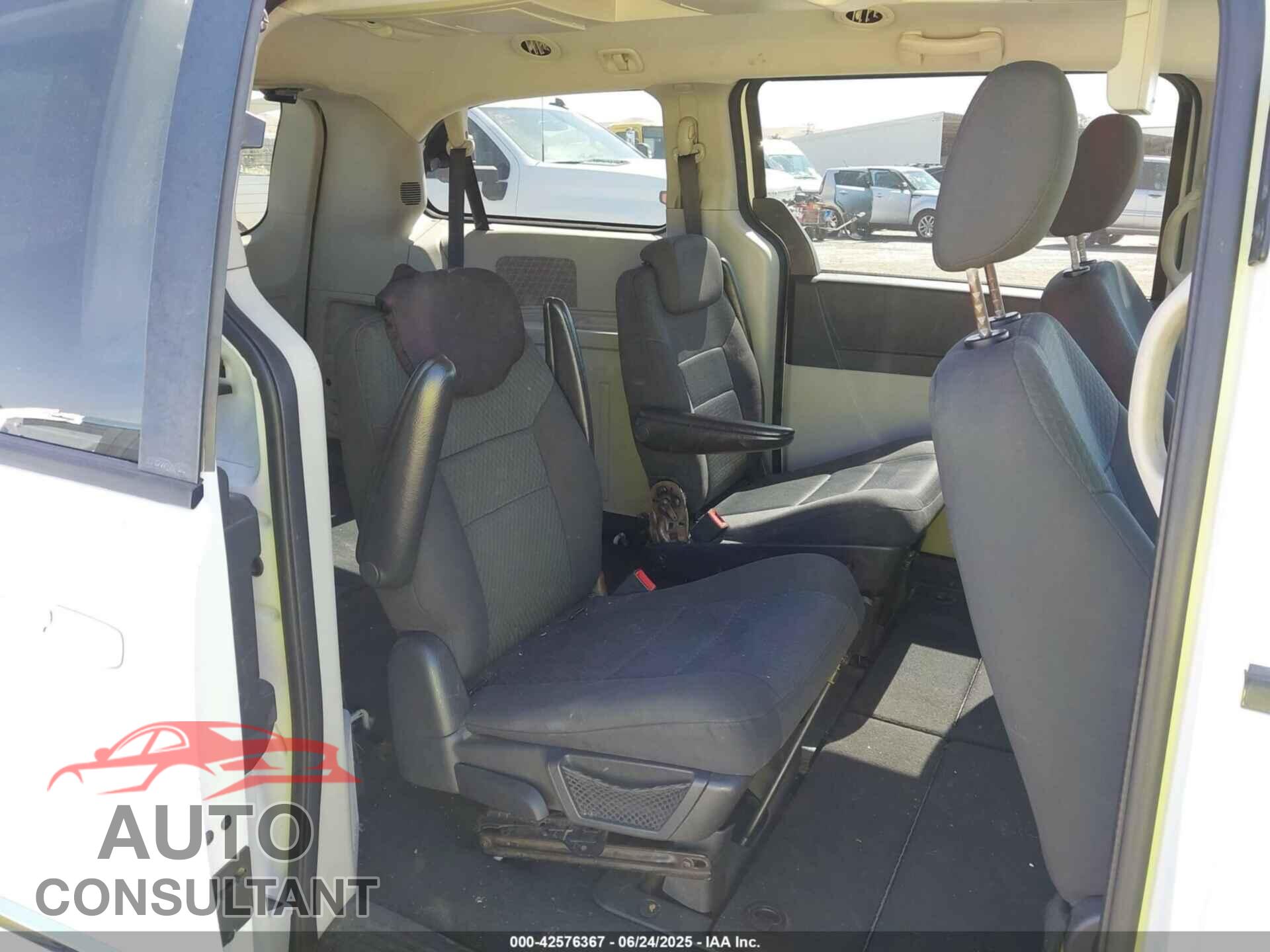 DODGE GRAND CARAVAN 2010 - 2D4RN5D19AR155035