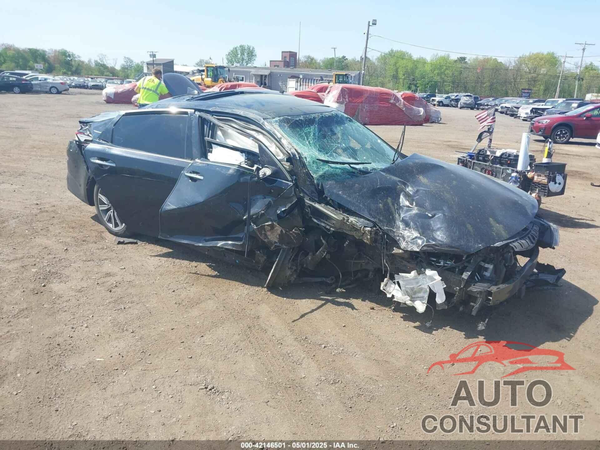 KIA OPTIMA 2019 - 5XXGU4L17KG323378