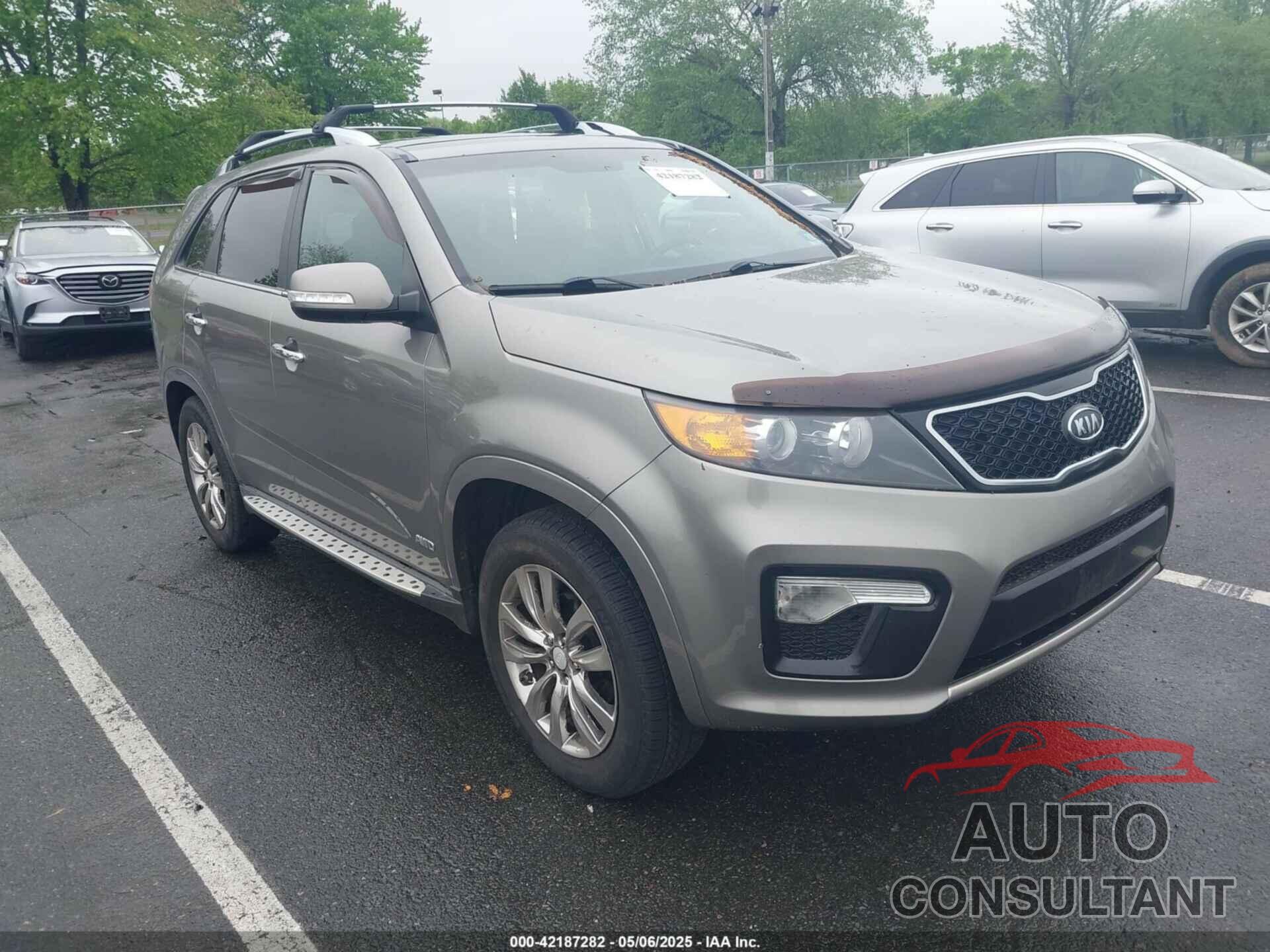 KIA SORENTO 2013 - 5XYKWDA22DG354679