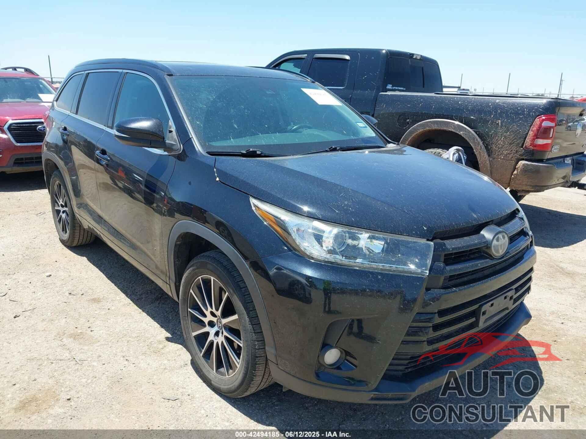 TOYOTA HIGHLANDER 2018 - 5TDKZRFH5JS536277