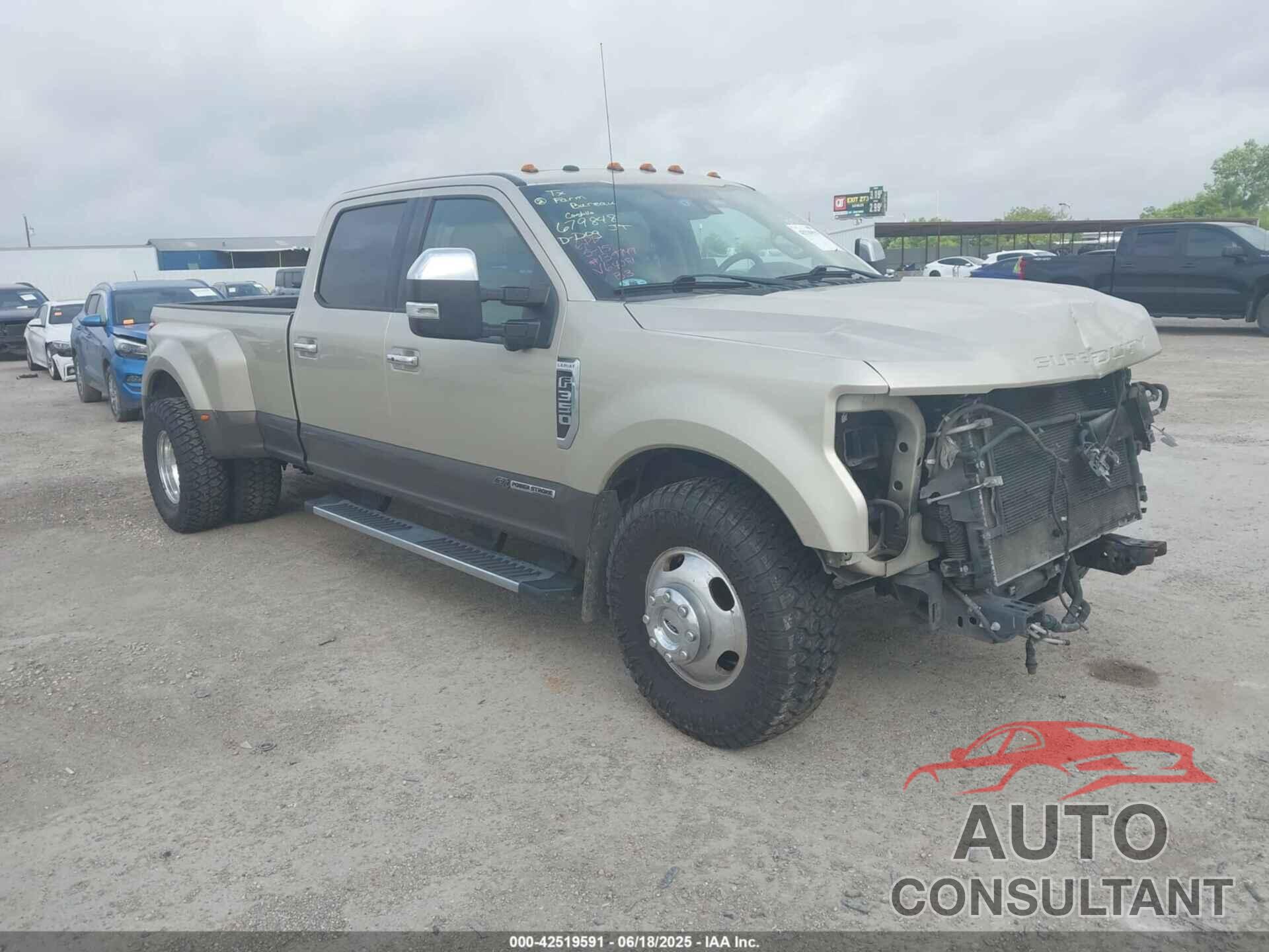 FORD F-350 2017 - 1FT8W3CT3HED64081