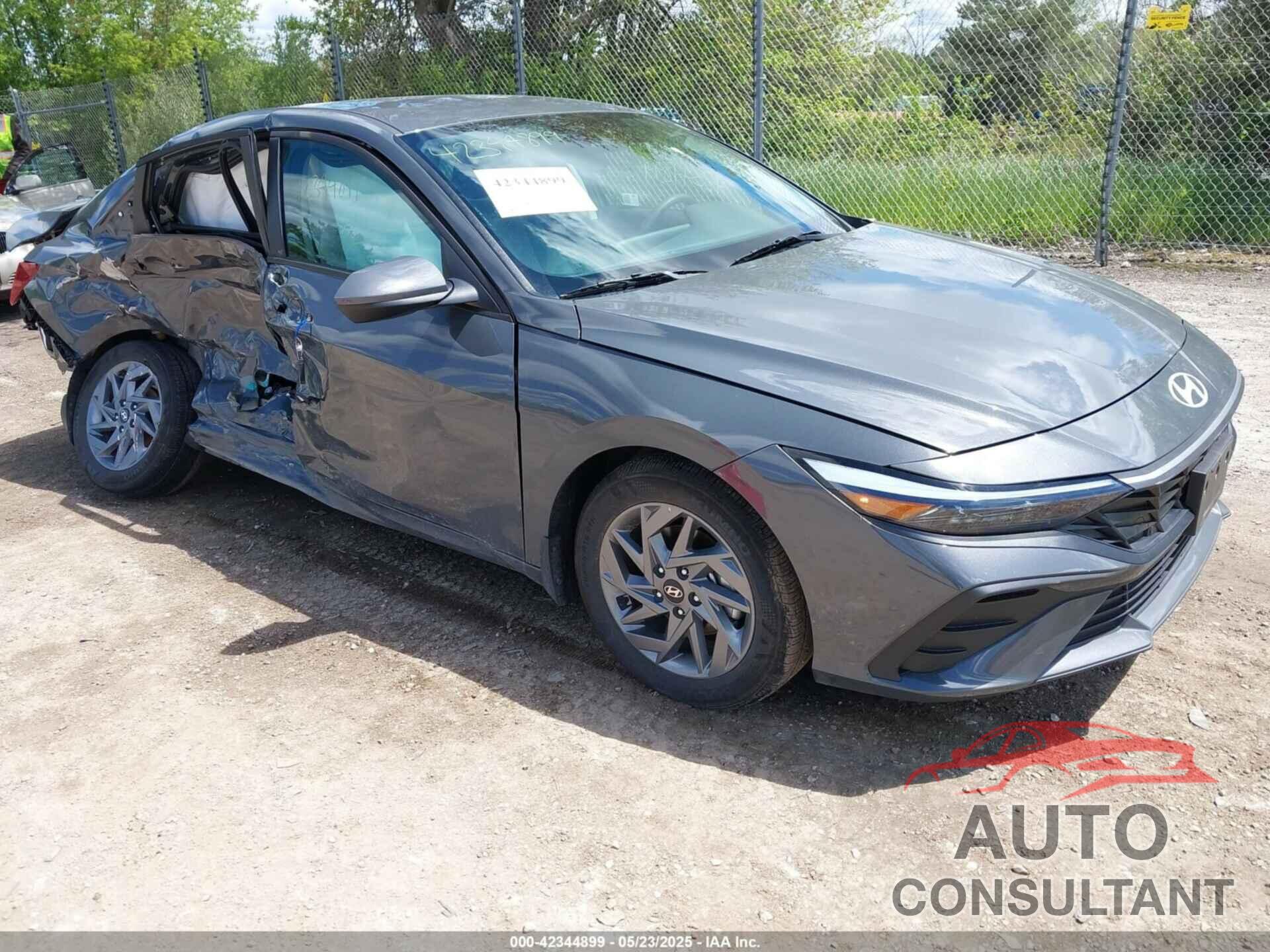 HYUNDAI ELANTRA 2024 - KMHLM4DG8RU818822