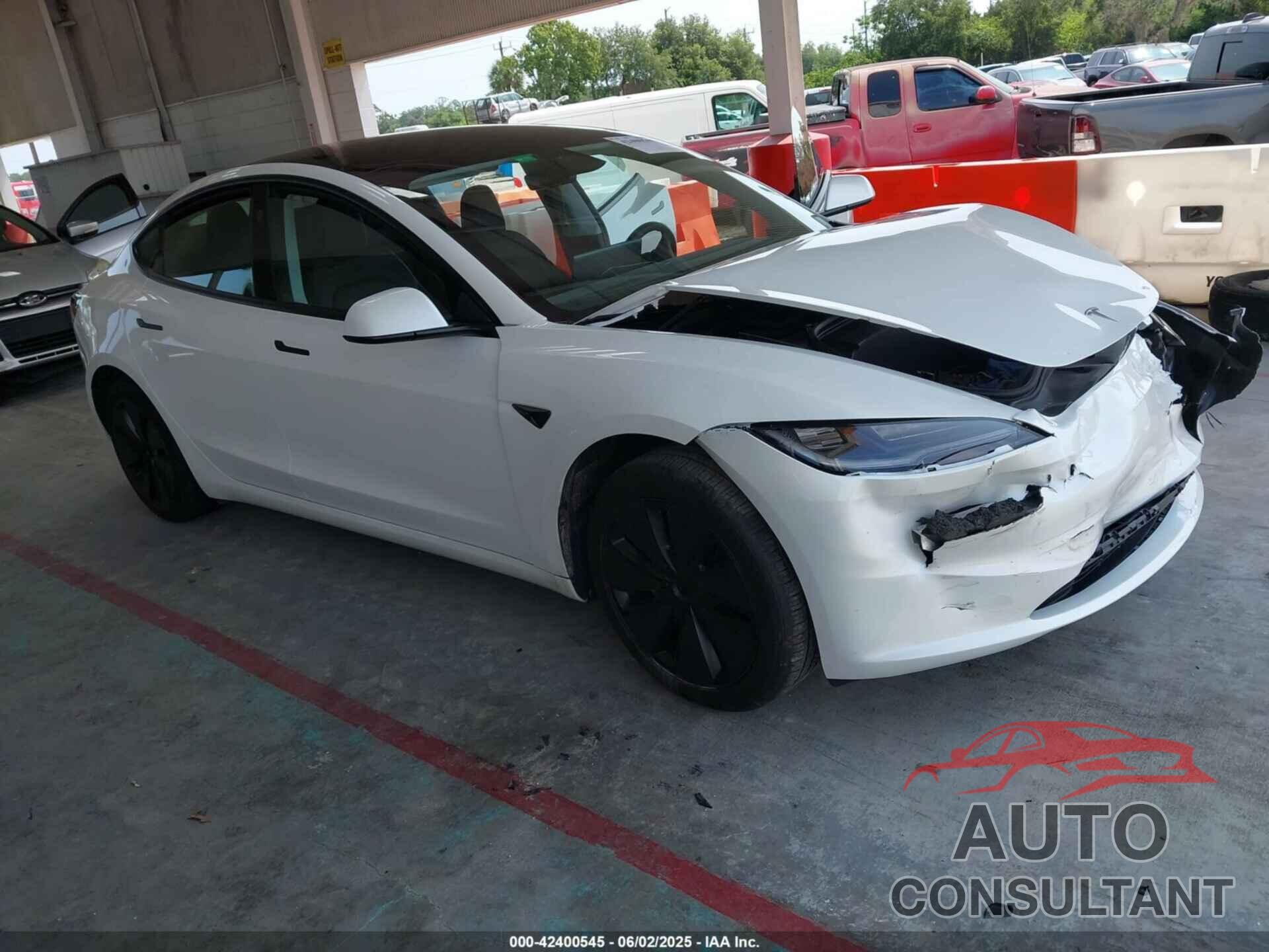 TESLA MODEL 3 2024 - 5YJ3E1EA7RF760804