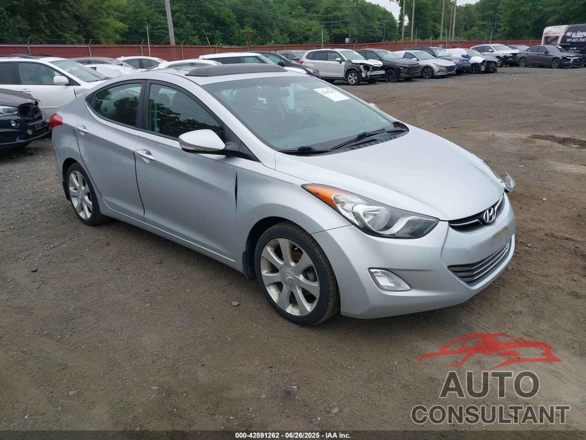 HYUNDAI ELANTRA 2013 - 5NPDH4AE3DH249039