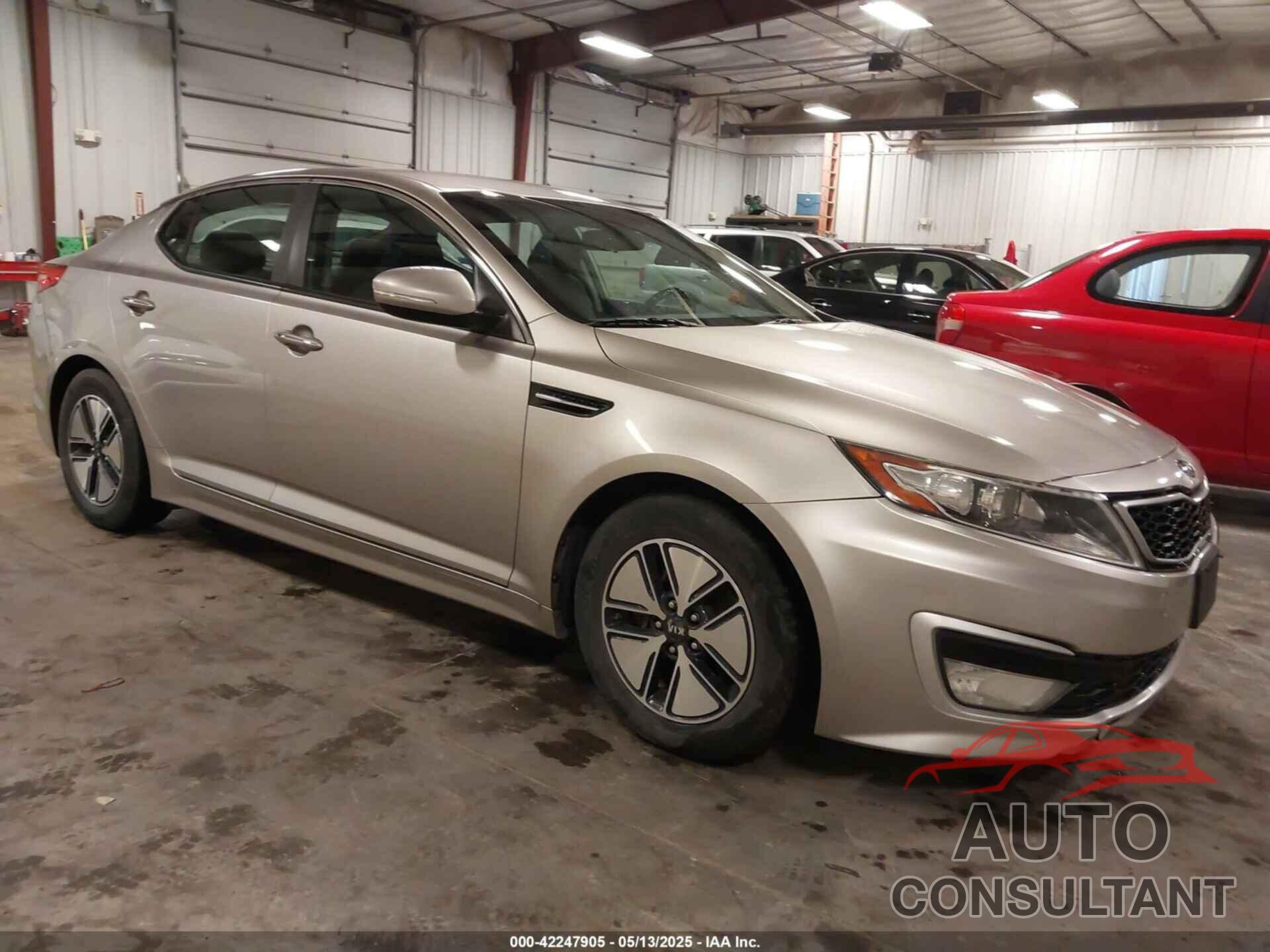 KIA OPTIMA HYBRID 2011 - KNAGM4AD4B5001425