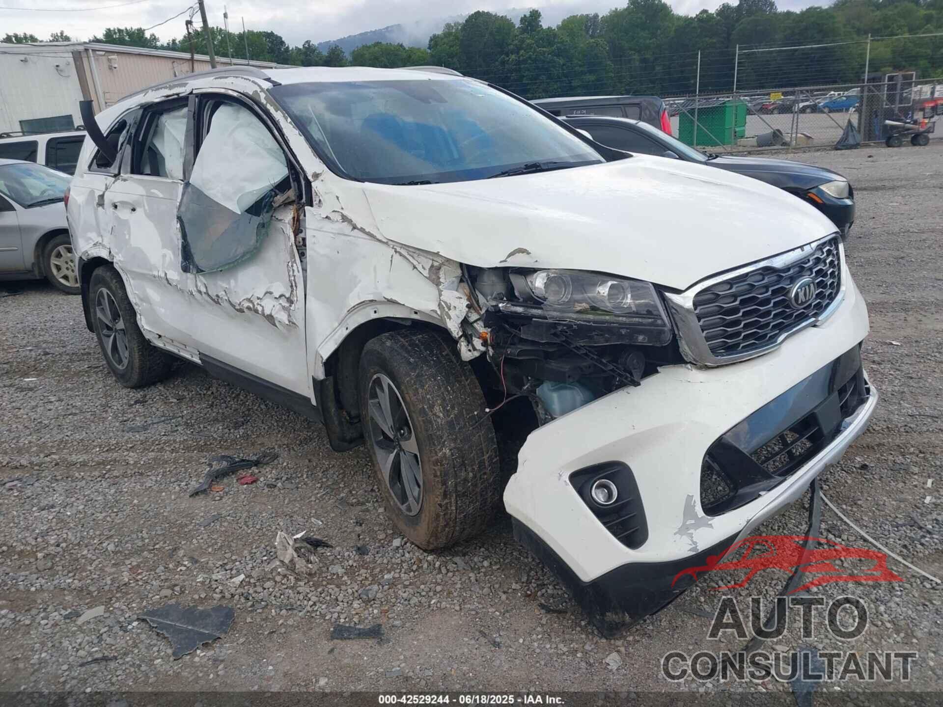 KIA SORENTO 2019 - 5XYPH4A50KG521273