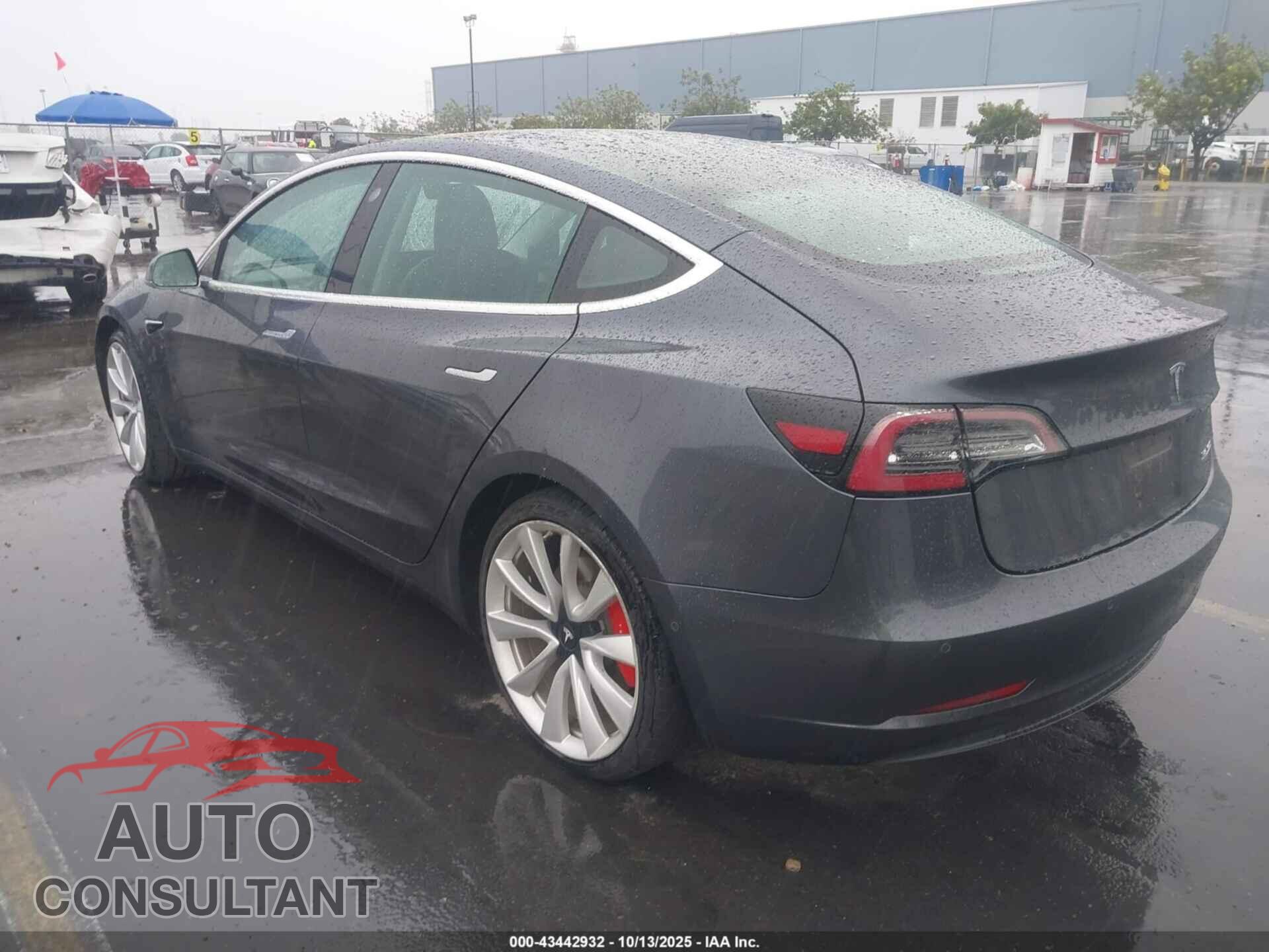 TESLA MODEL 3 2018 - 5YJ3E1EBXJF105842