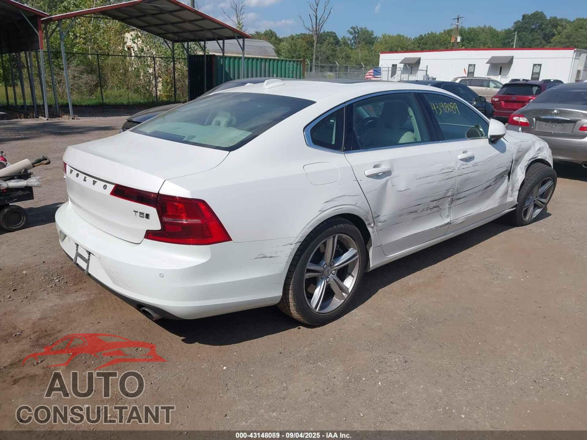 VOLVO S90 2018 - LVY982MK5JP028966