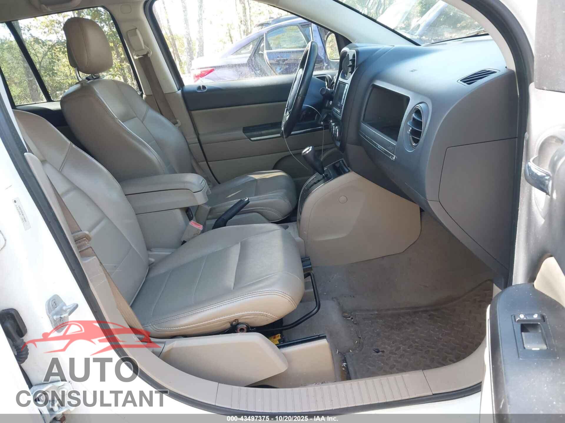 JEEP COMPASS 2011 - 1J4NF5FB3BD158302