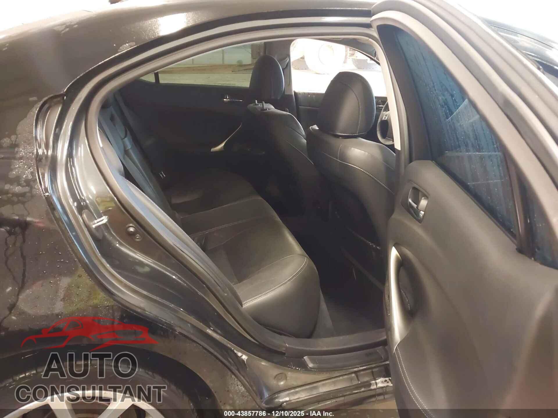 LEXUS IS 250 2011 - JTHCF5C2XB5046722