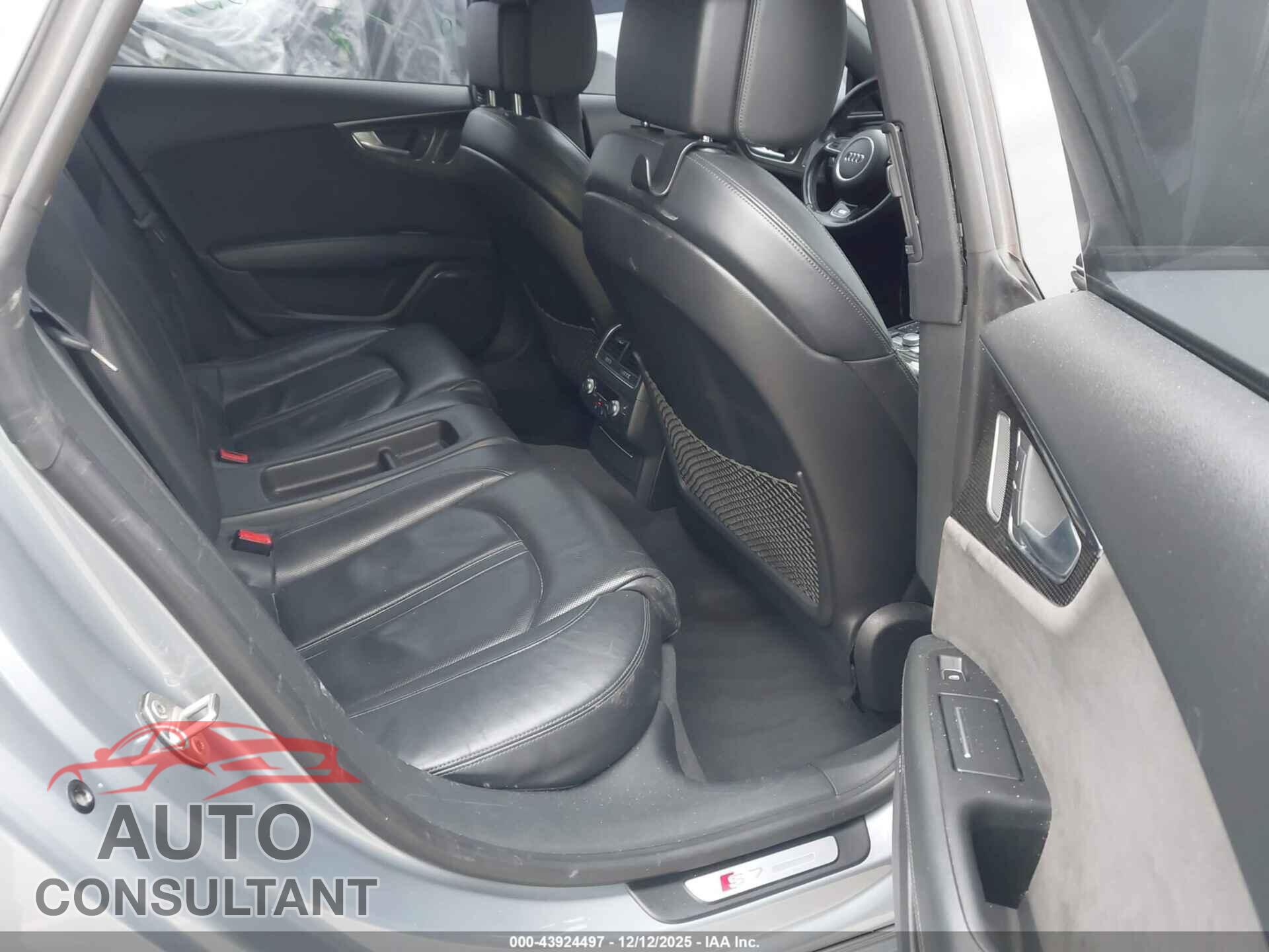 AUDI S7 2017 - WAU2FAFC5HN106910