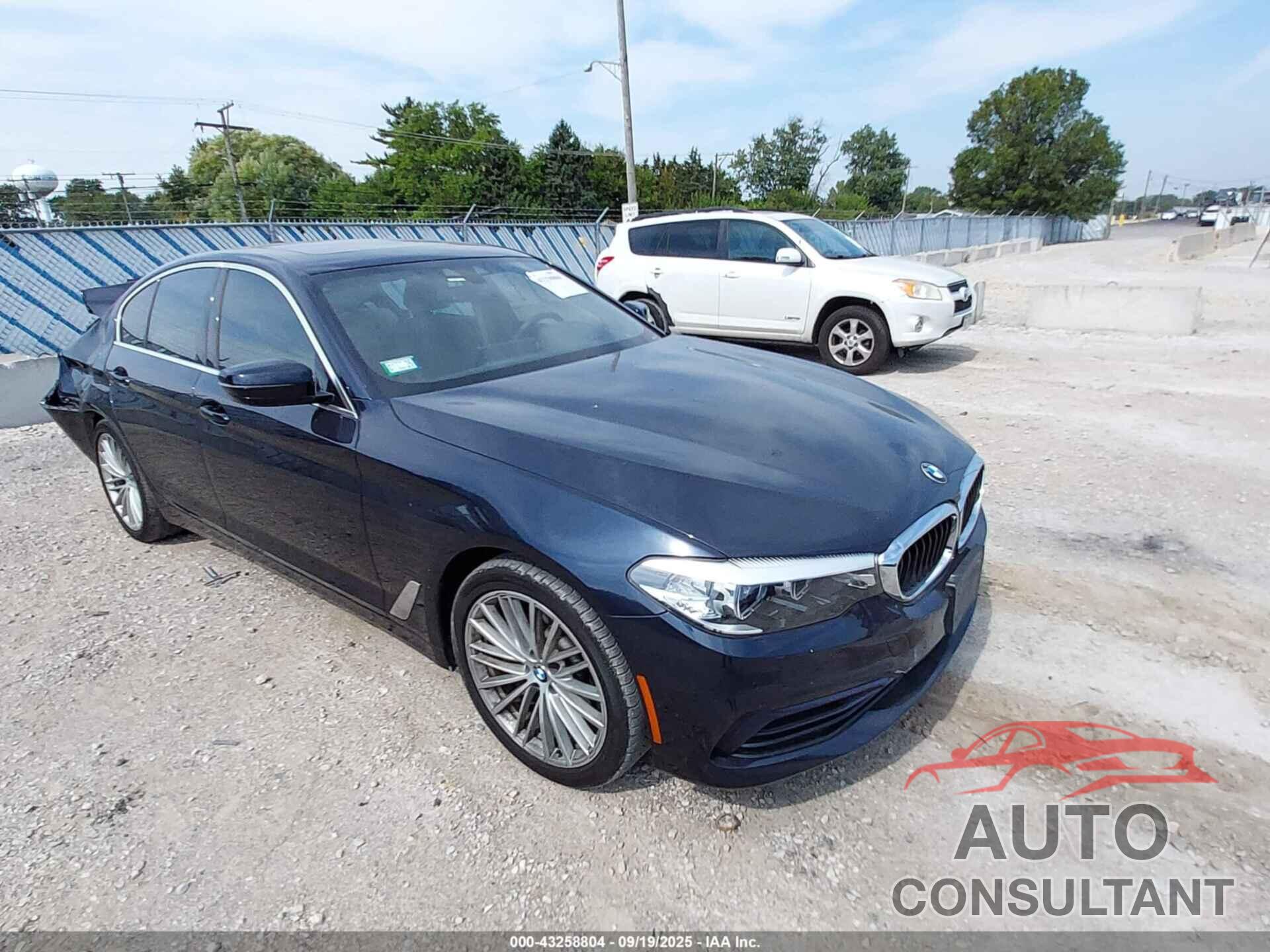 BMW 530I 2019 - WBAJA7C5XKWW23365