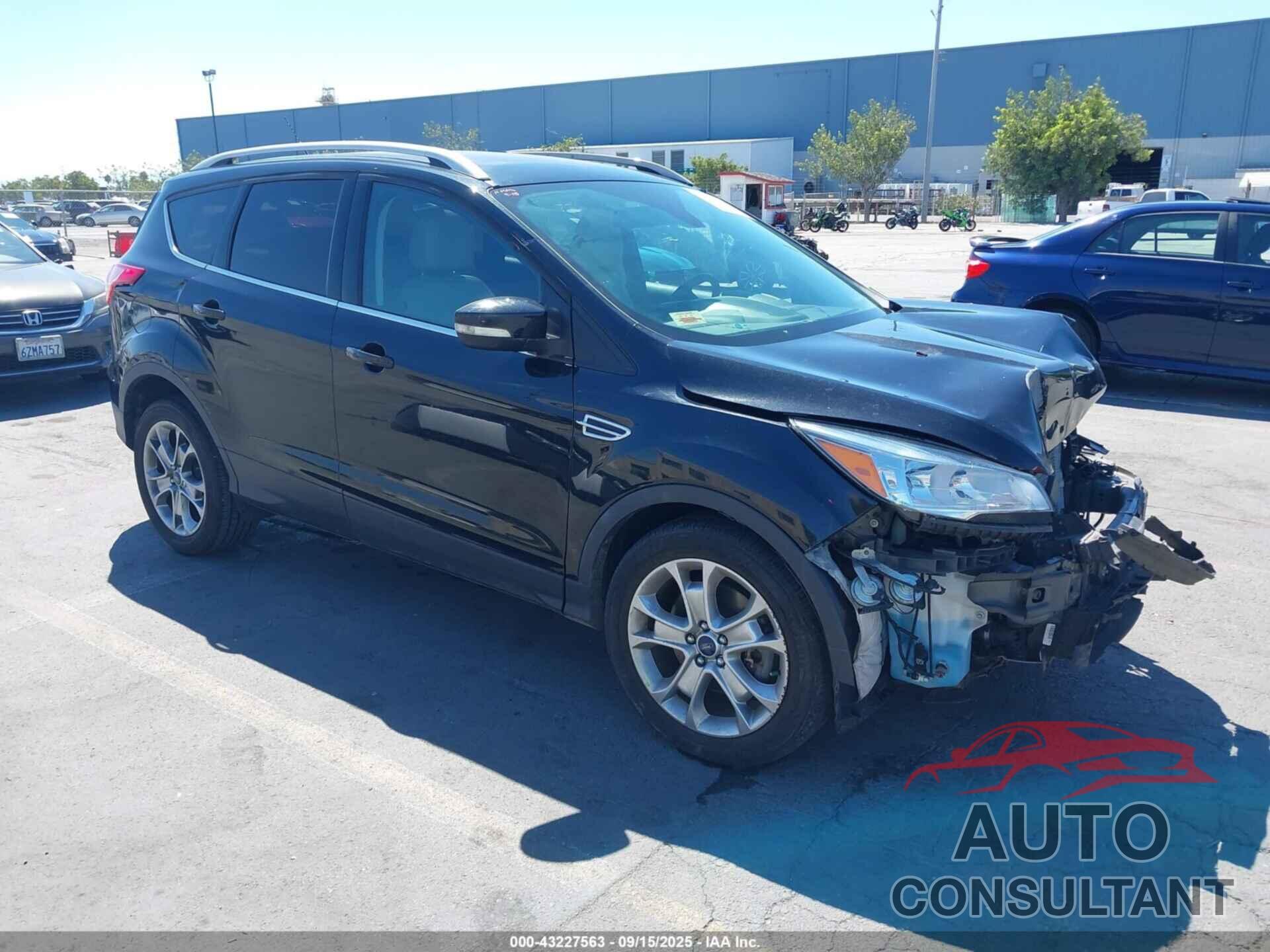 FORD ESCAPE 2015 - 1FMCU9JX9FUC85134
